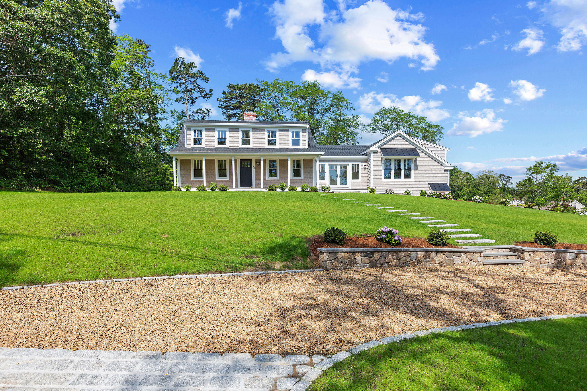 136 Monument Road