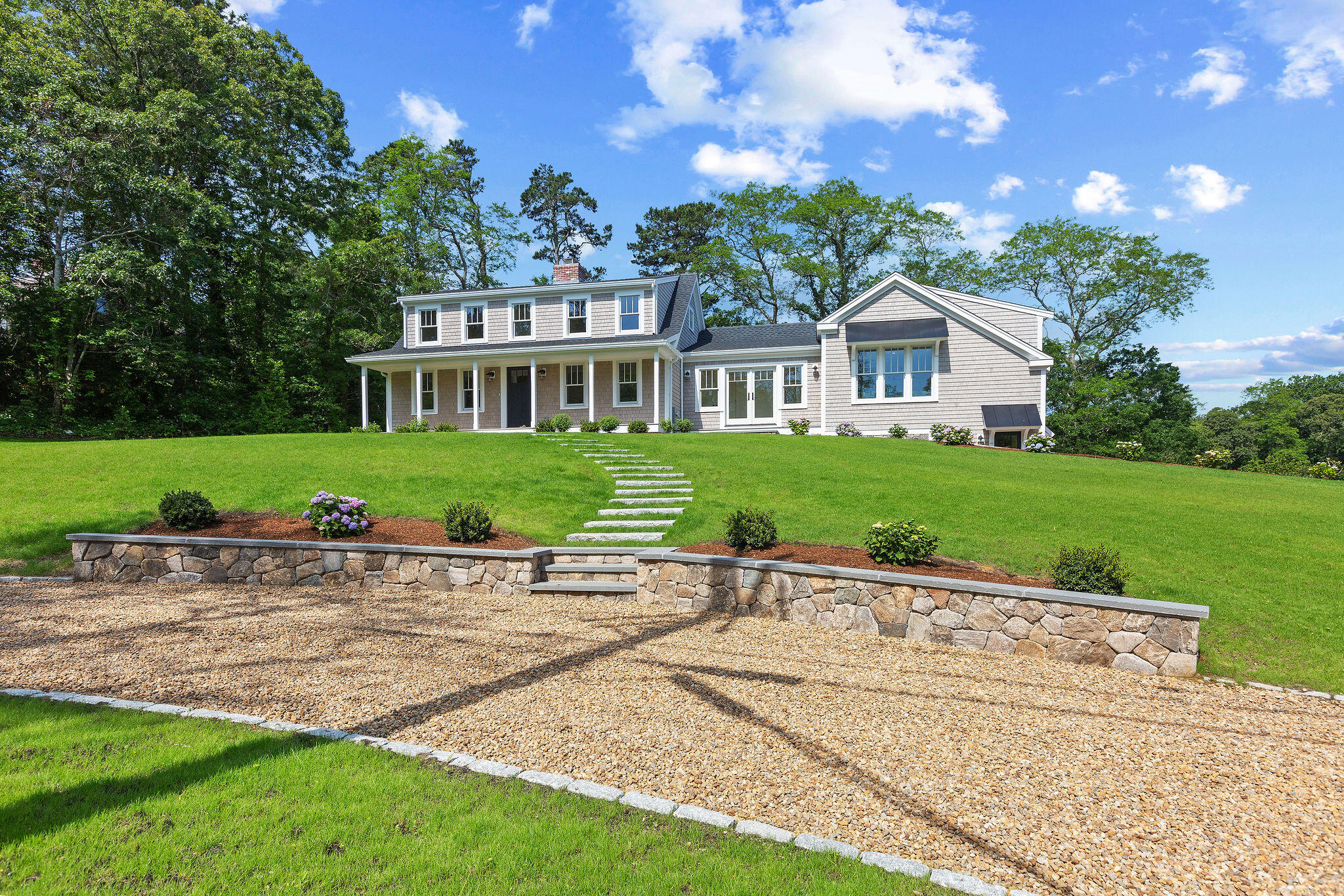 136 Monument Road