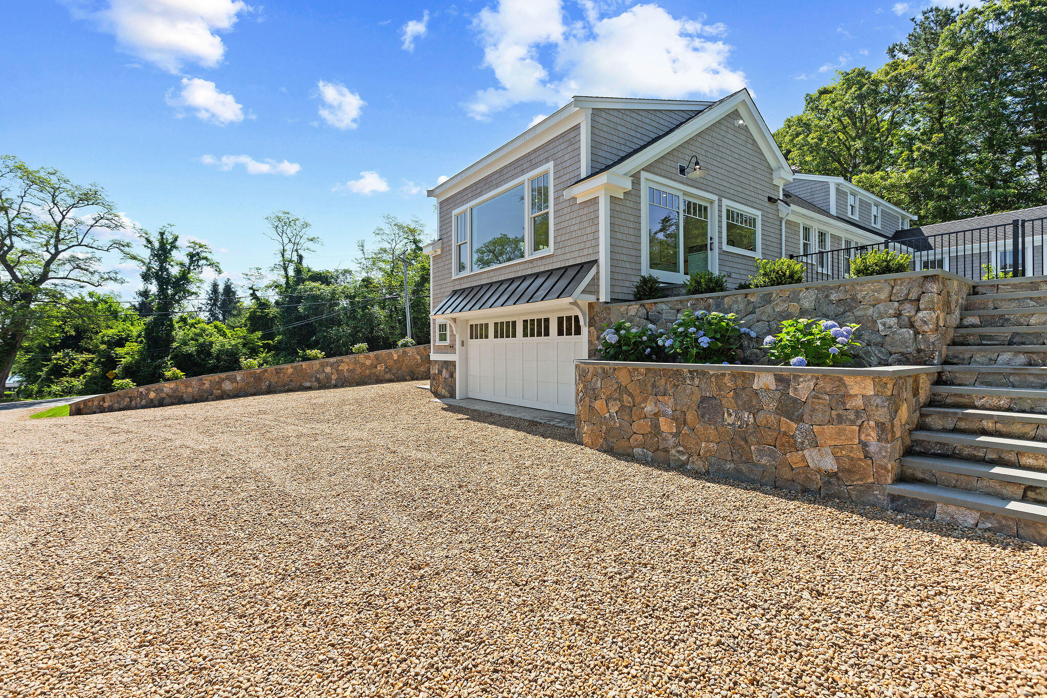136 Monument Road