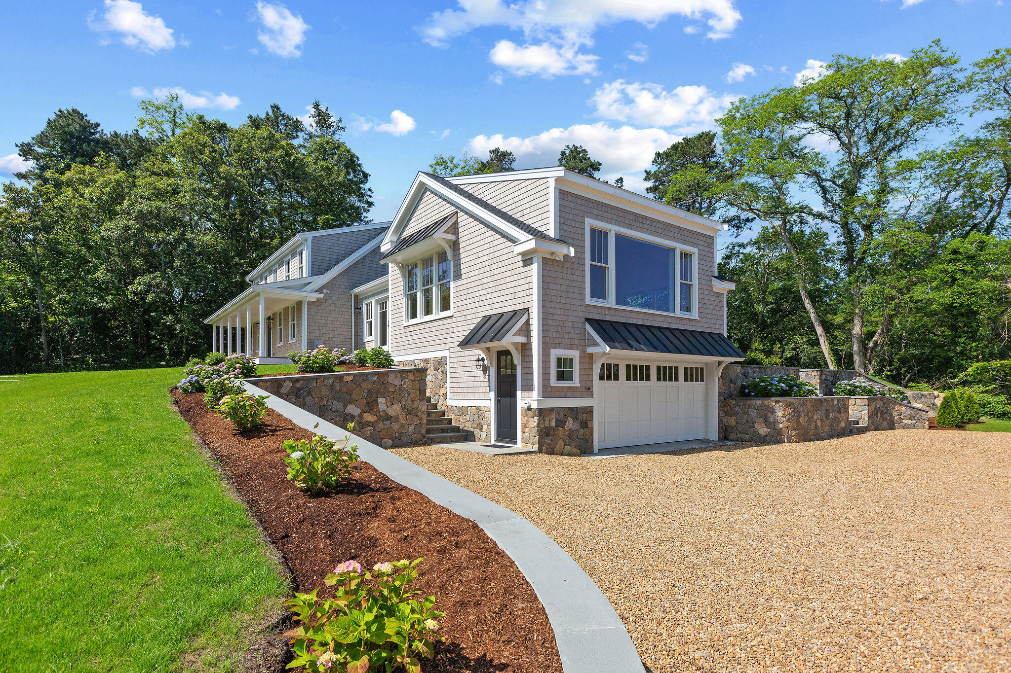 136 Monument Road