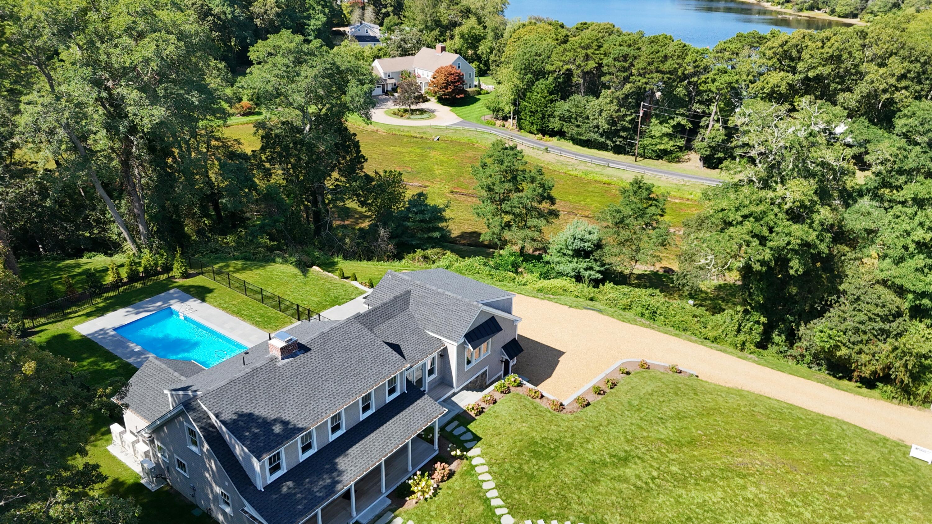 136 Monument Road