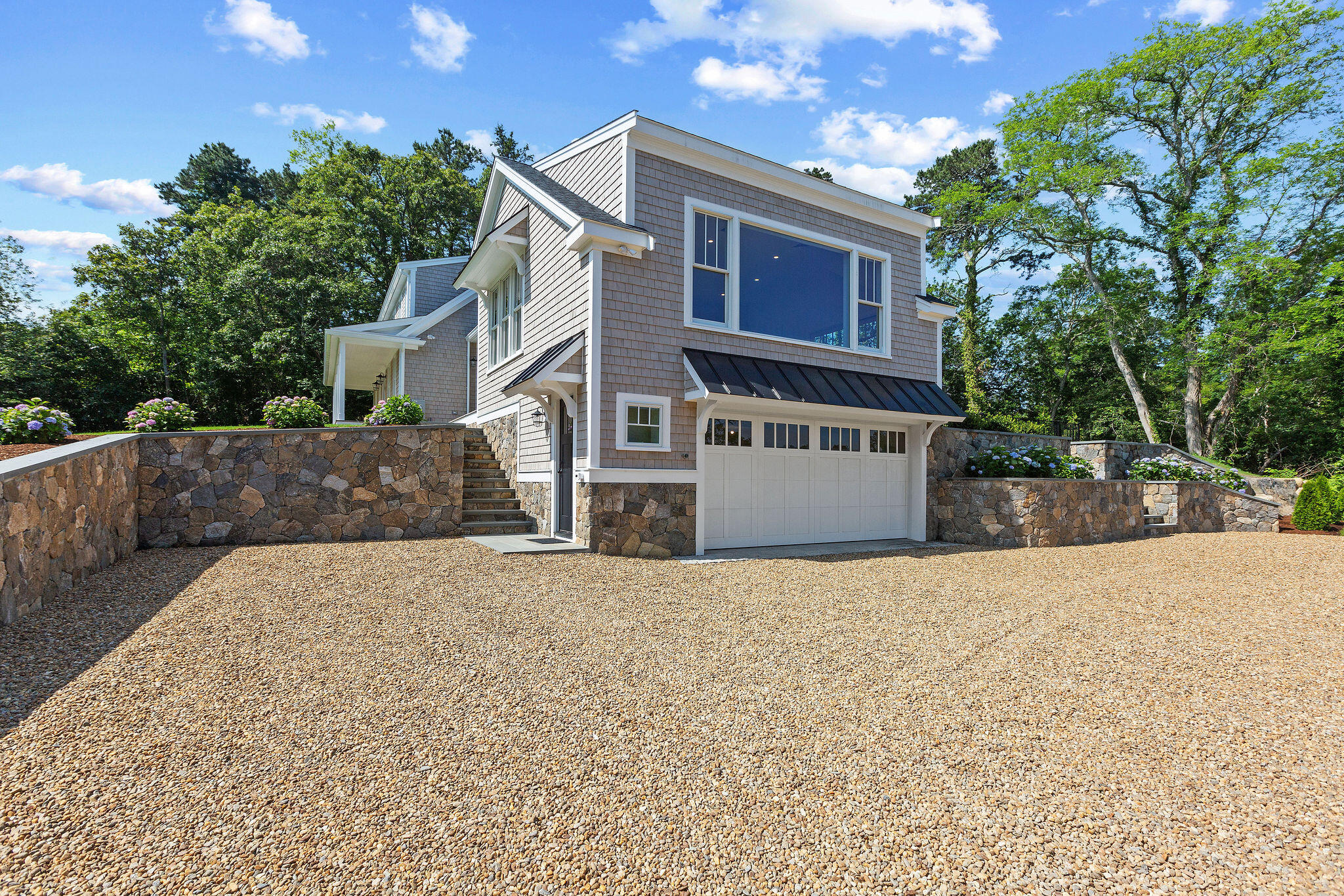 136 Monument Road