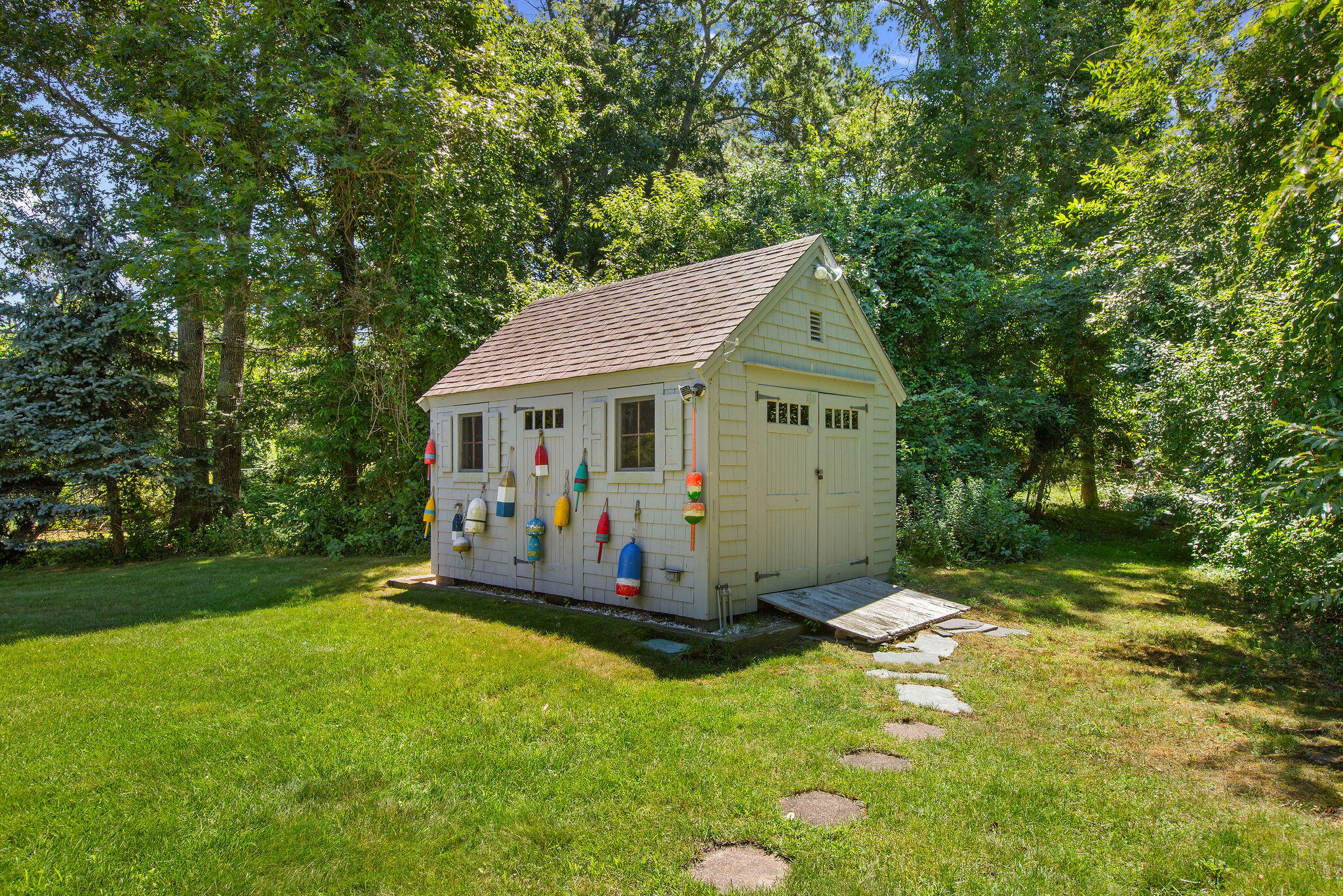 33 Clinton Drive