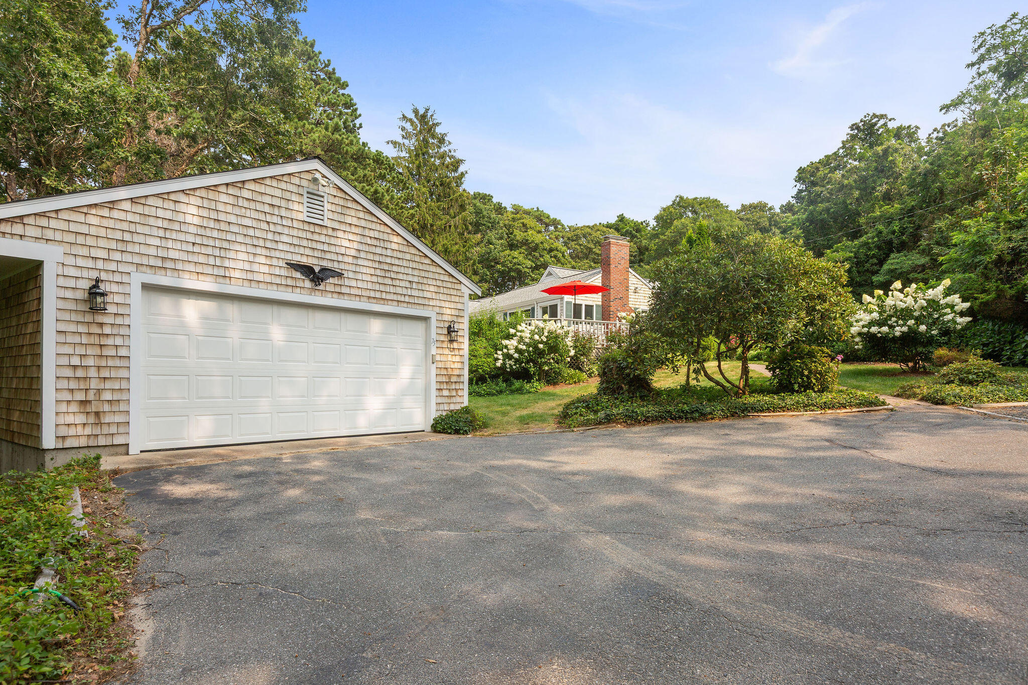 75 Monument Road