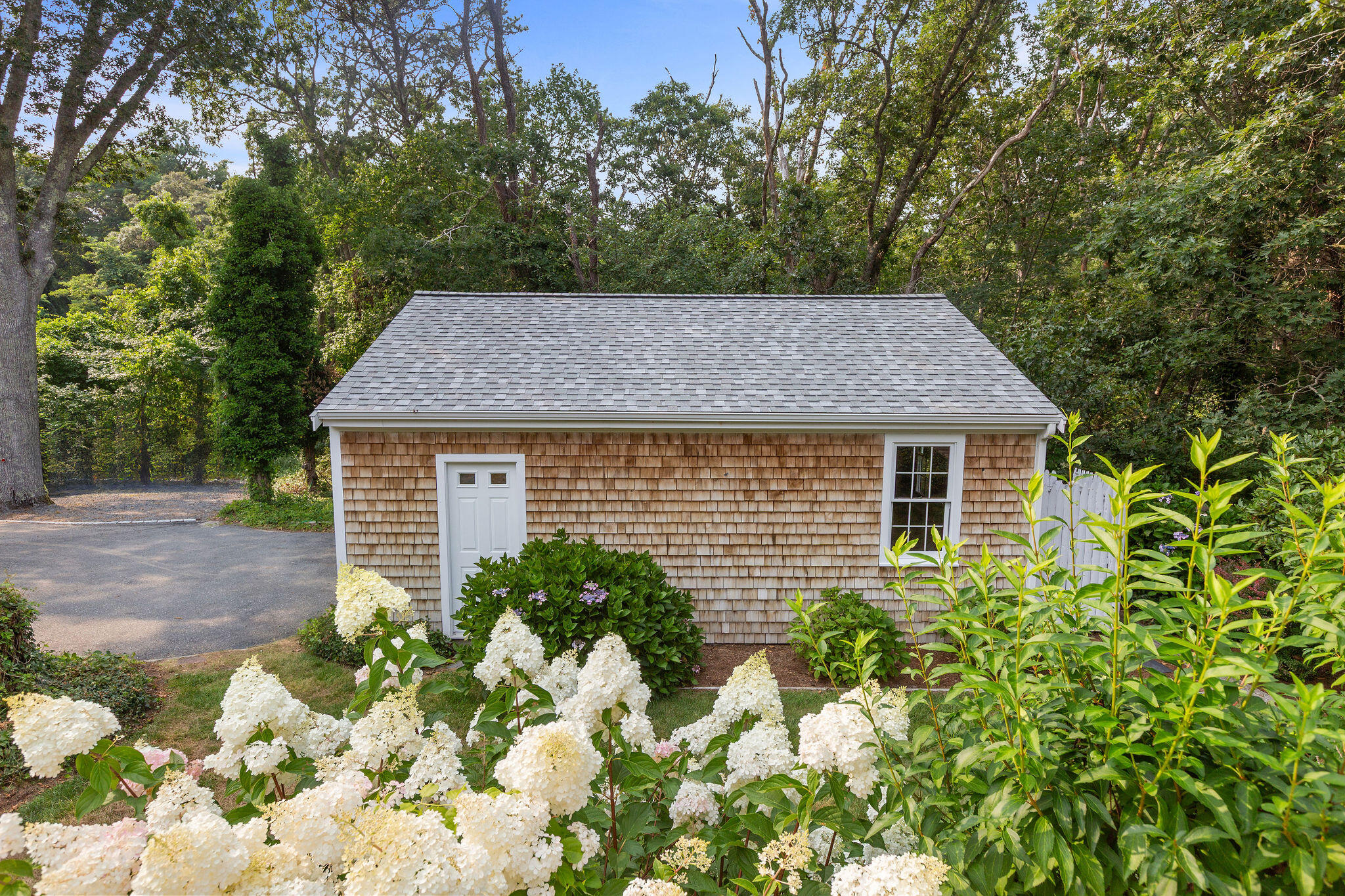 75 Monument Road