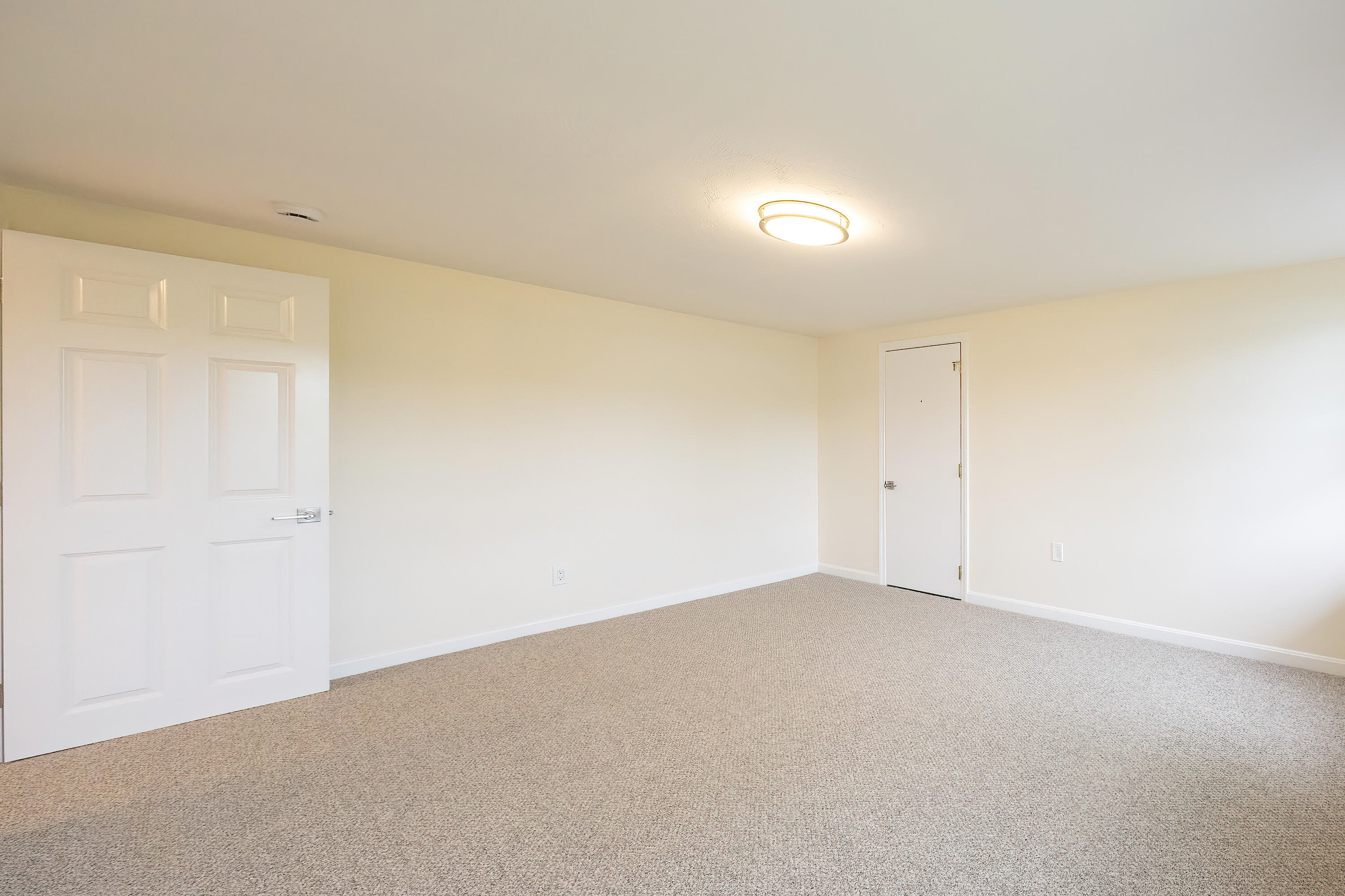 56 Center Street # 5 Unit: 1-5