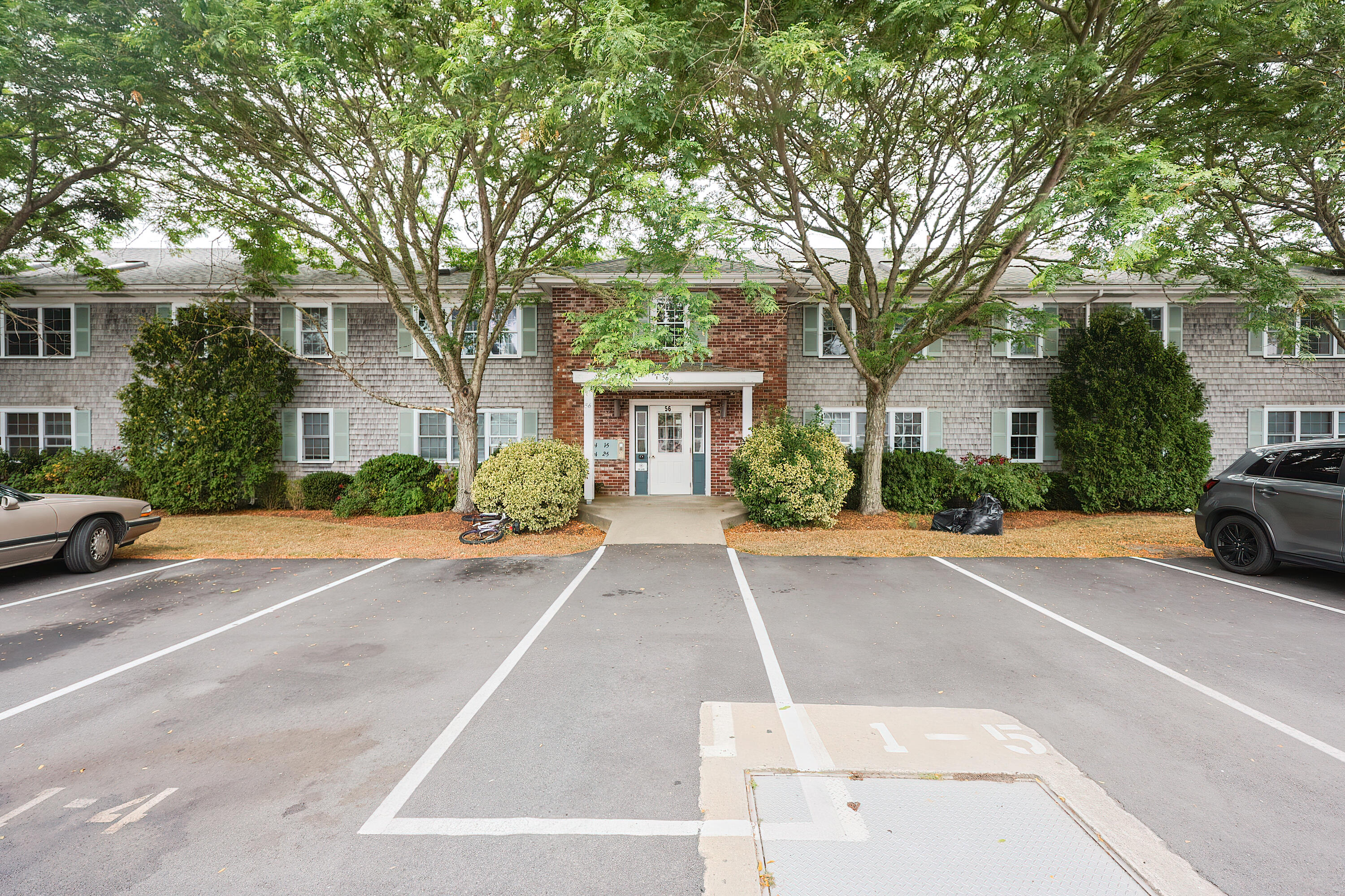 56 Center Street # 5 Unit: 1-5