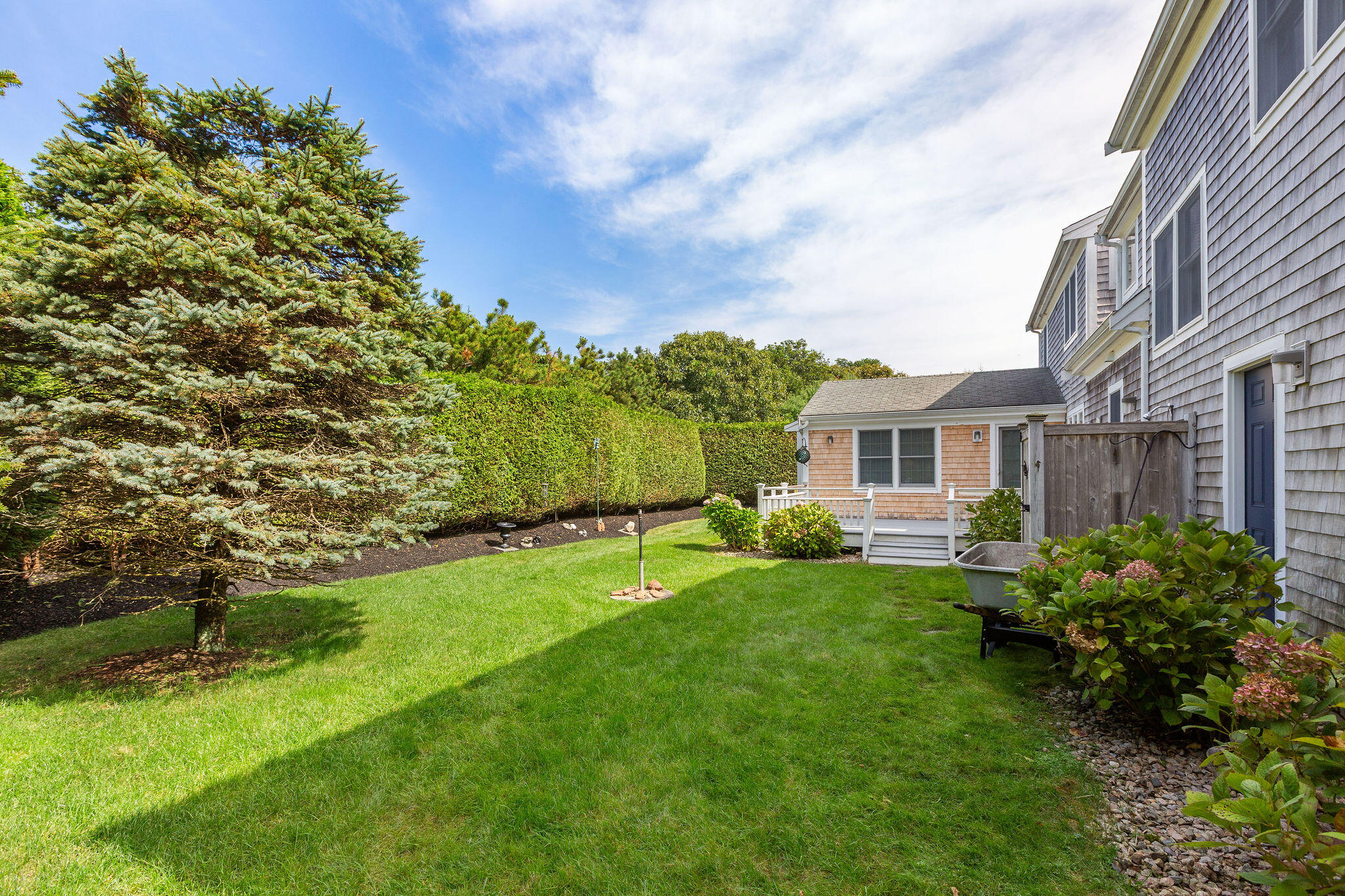 2 Bassett Woods Road