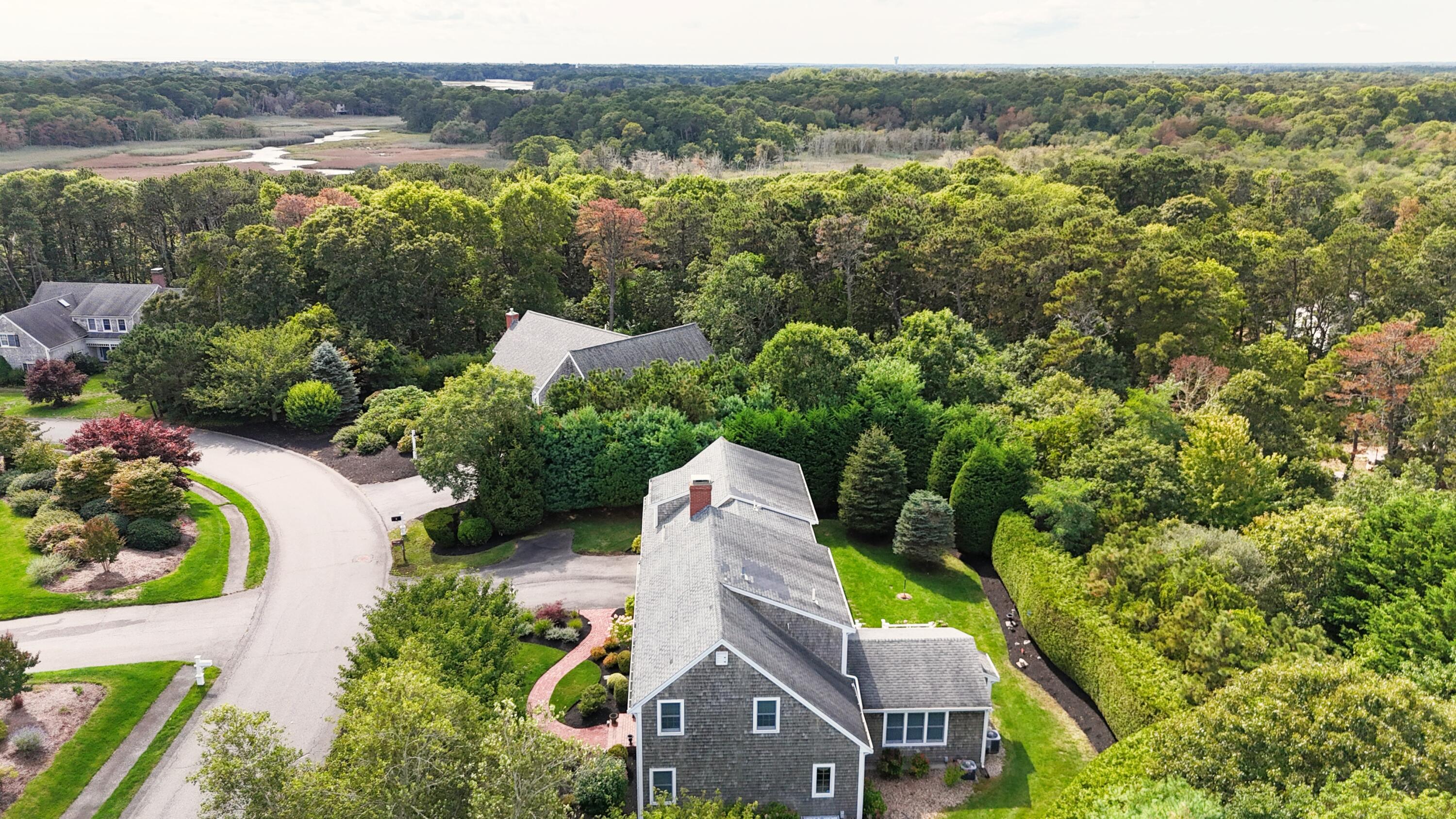 2 Bassett Woods Road