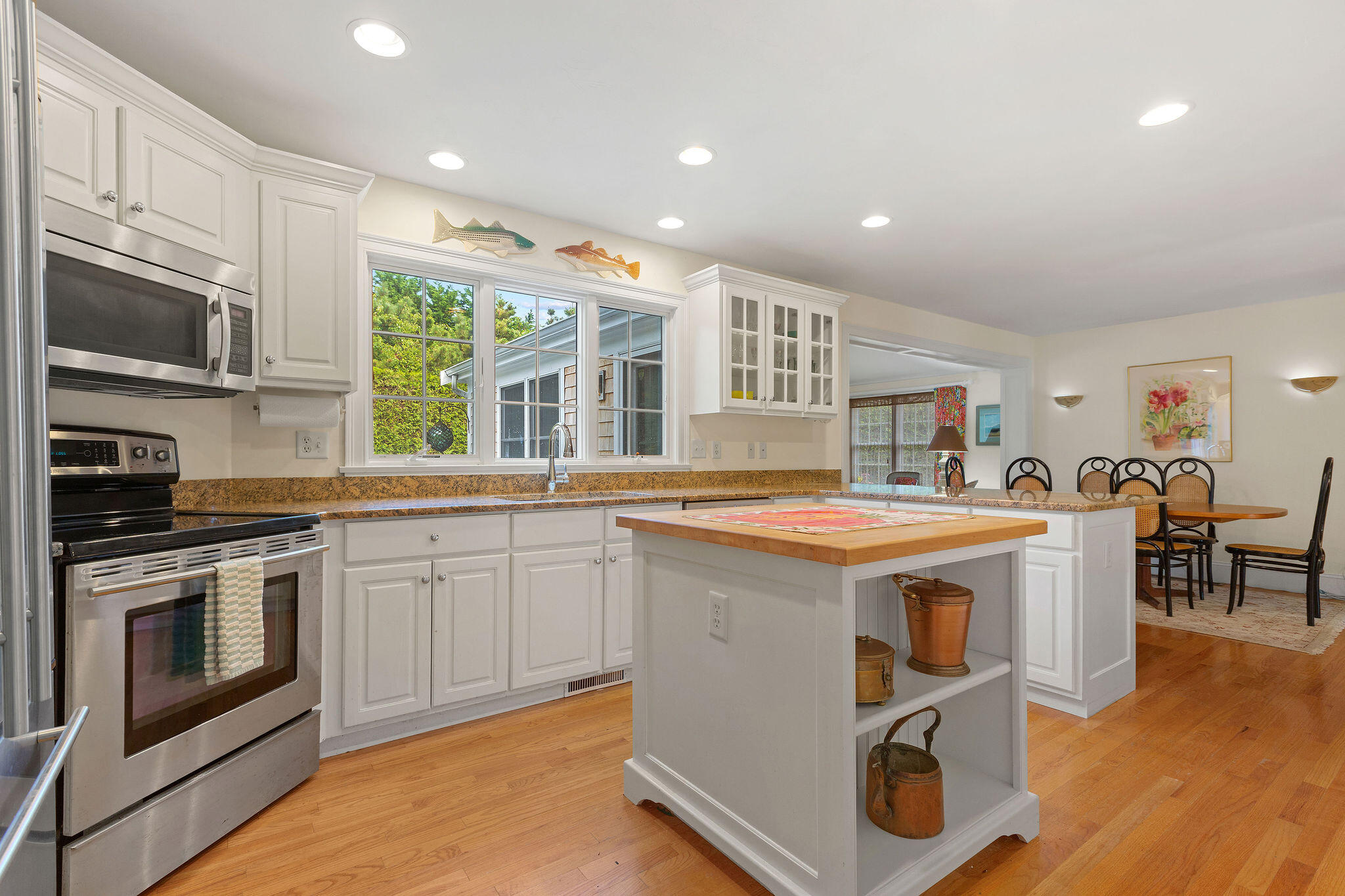 2 Bassett Woods Road
