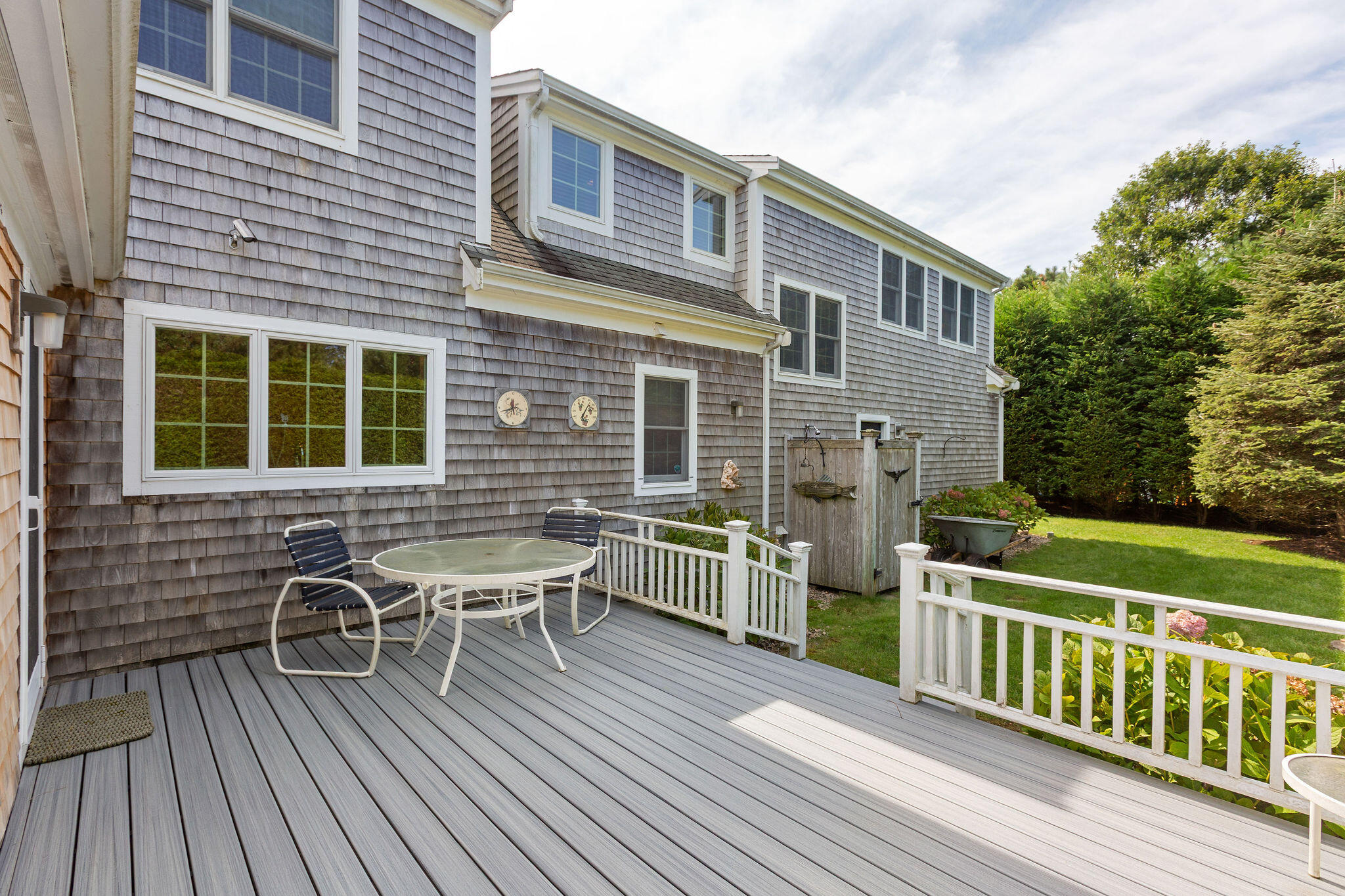 2 Bassett Woods Road