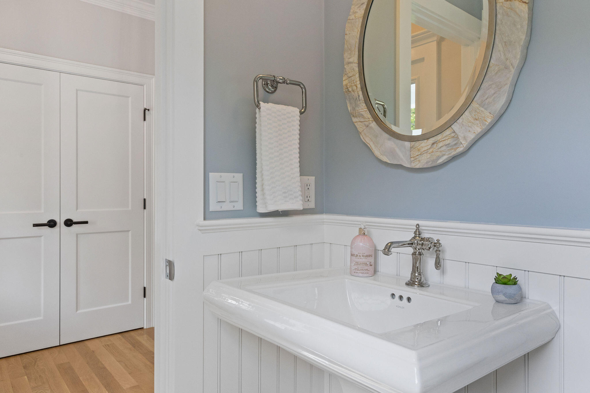 63 kescayogansett Road