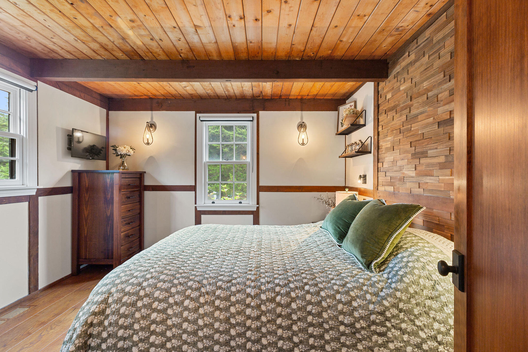 43 Old Duck Hole Road