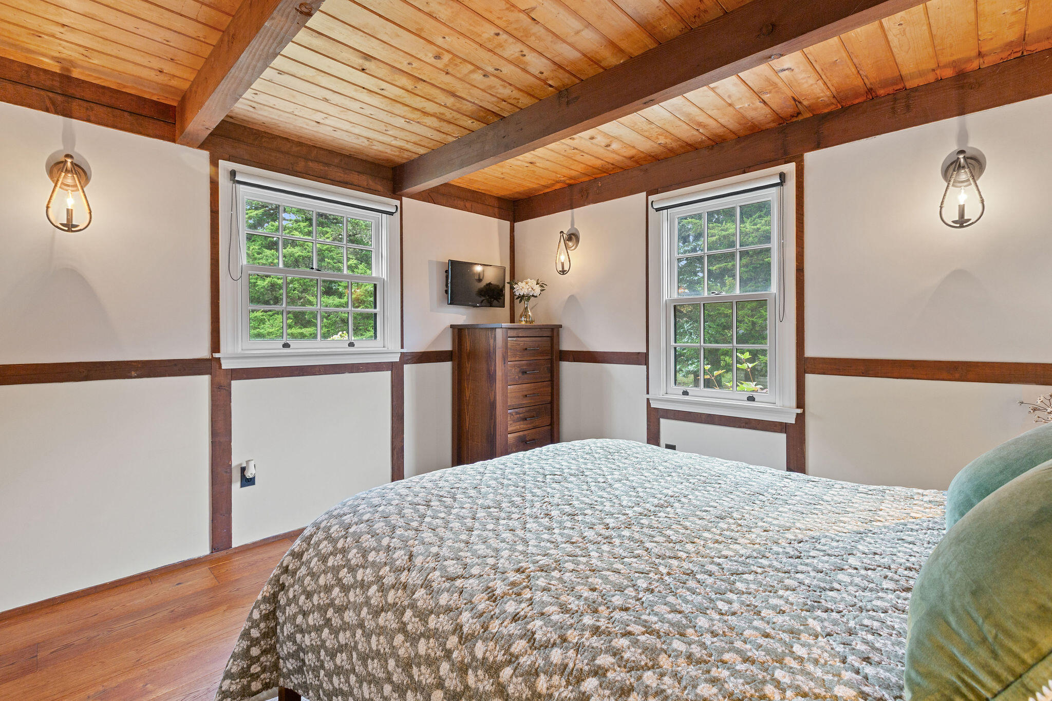 43 Old Duck Hole Road