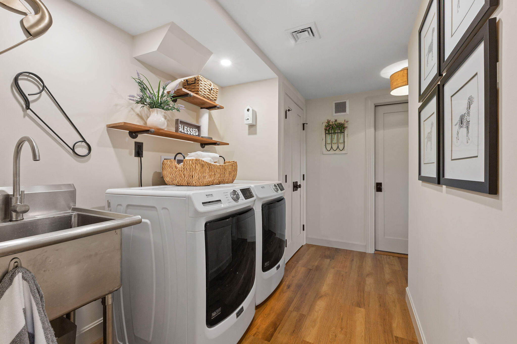 43 Old Duck Hole Road