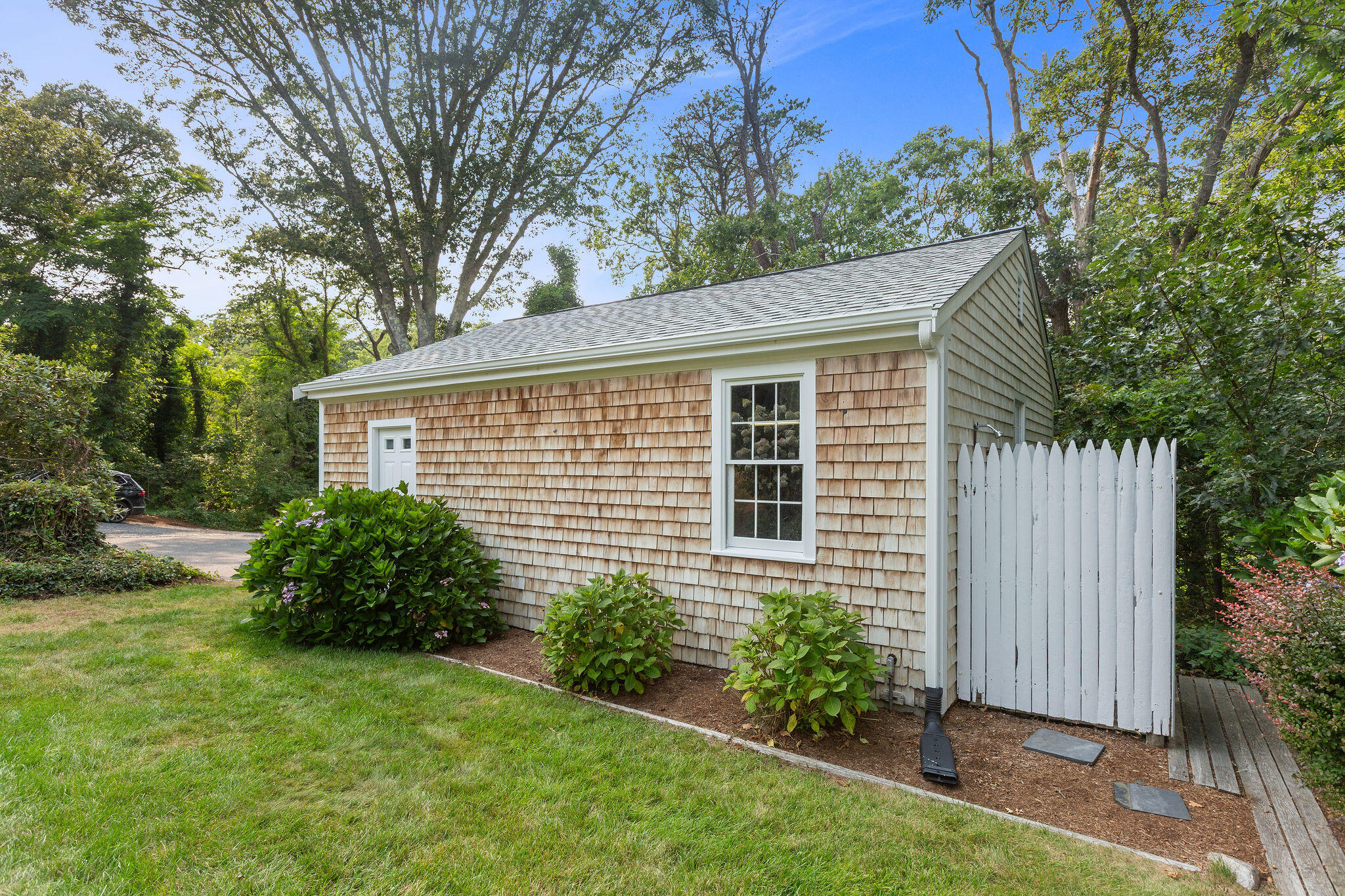 75 Monument Road