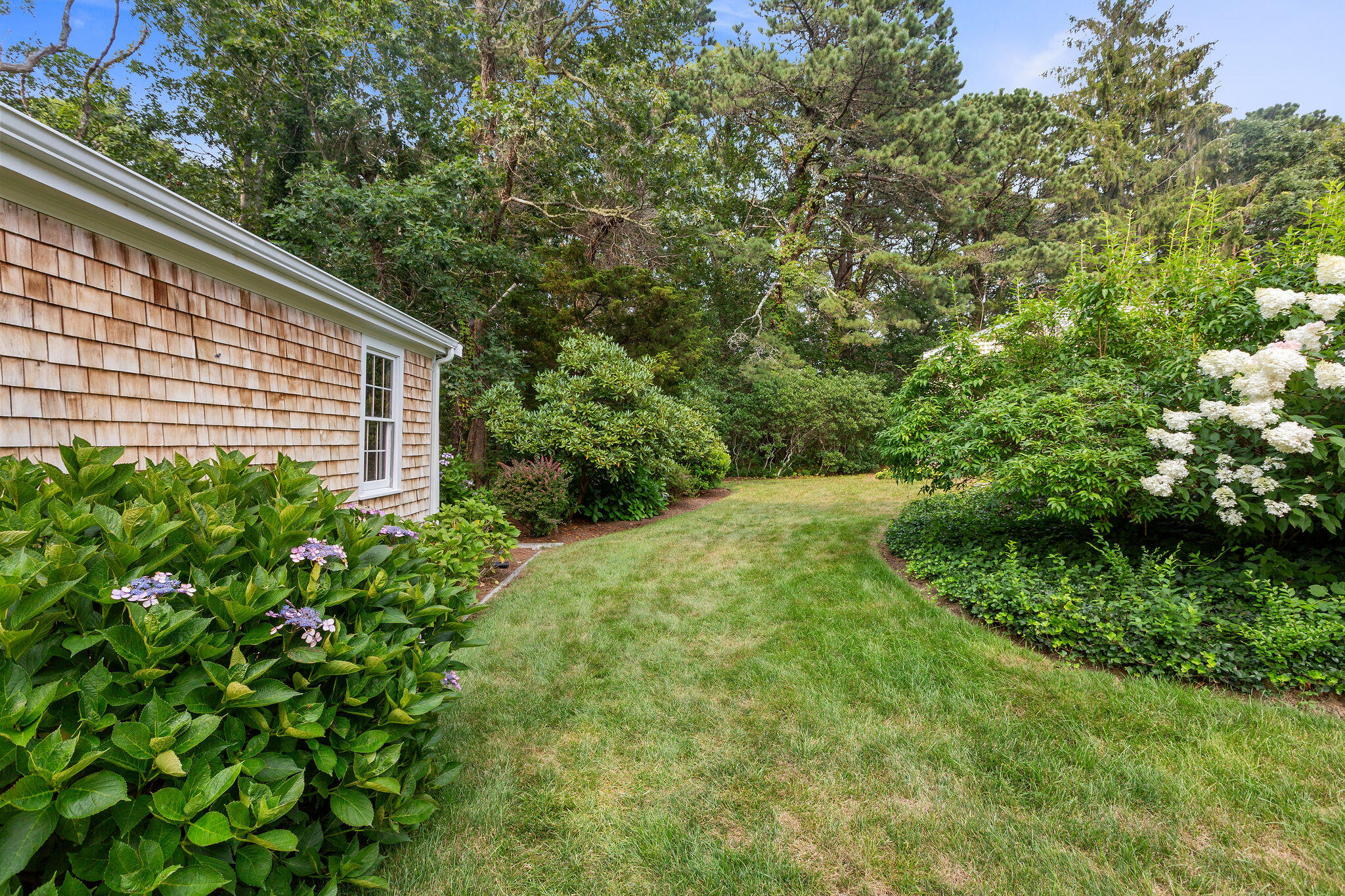 75 Monument Road