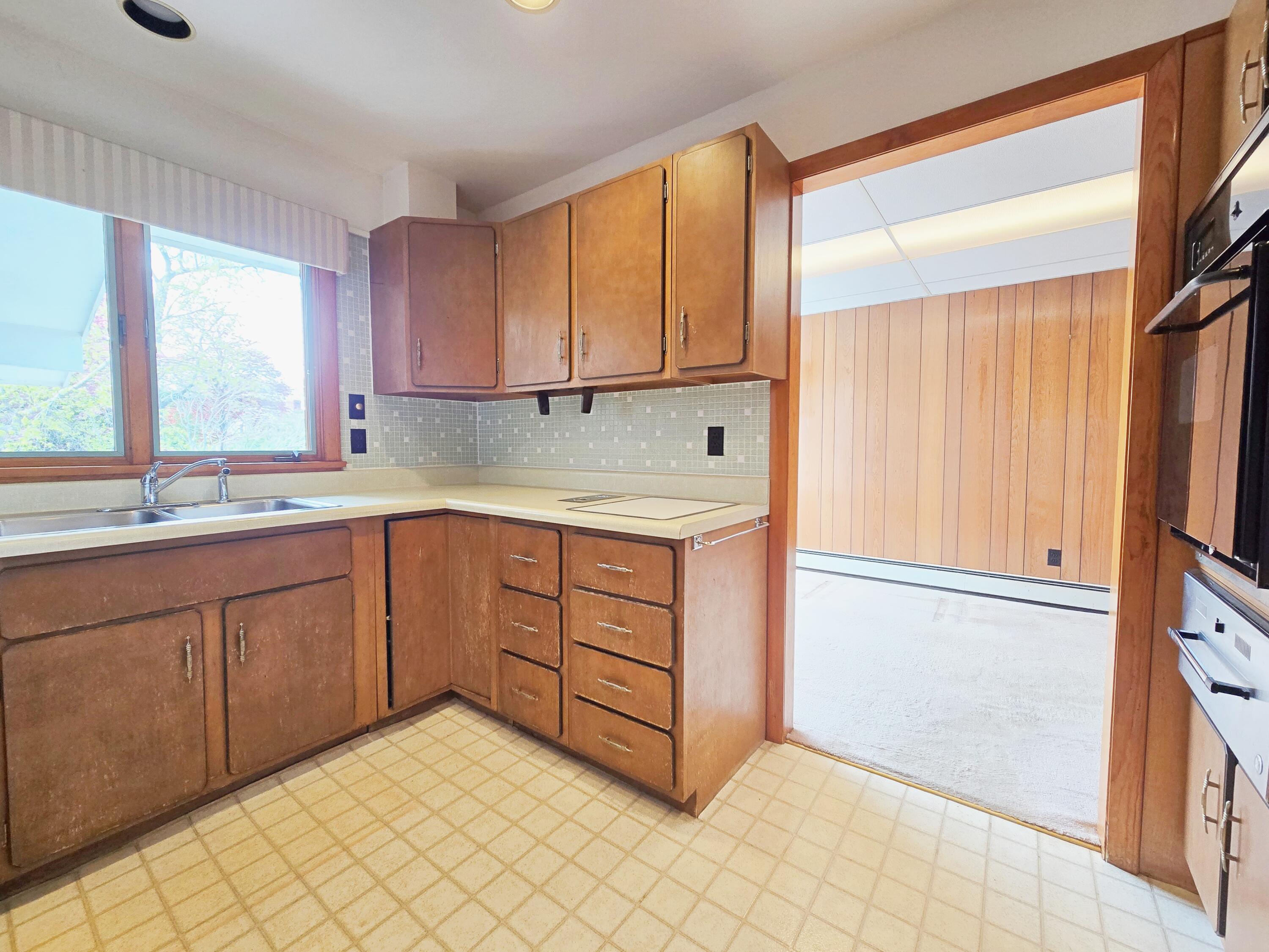 56 Locust Road