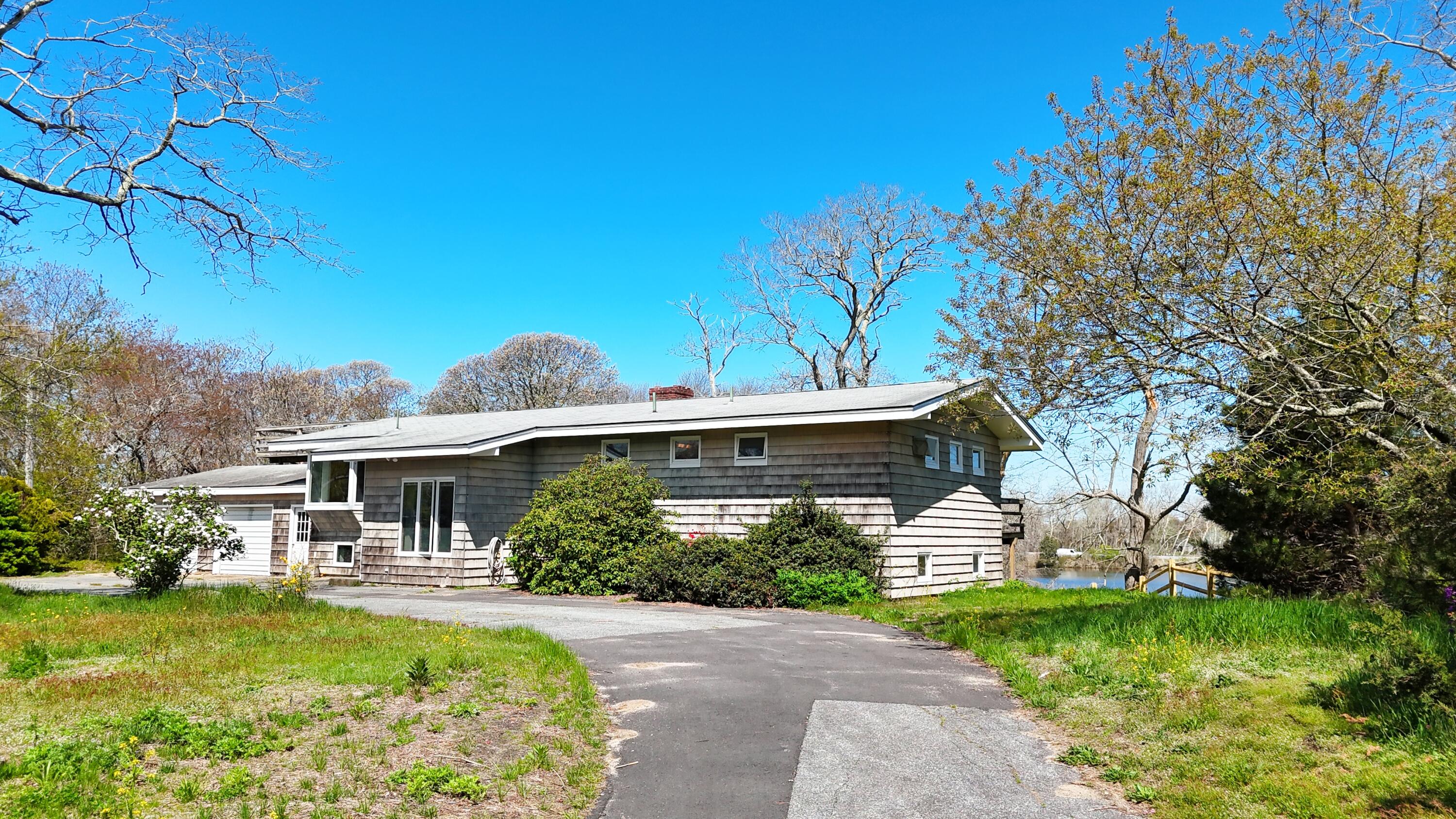 56 Locust Road