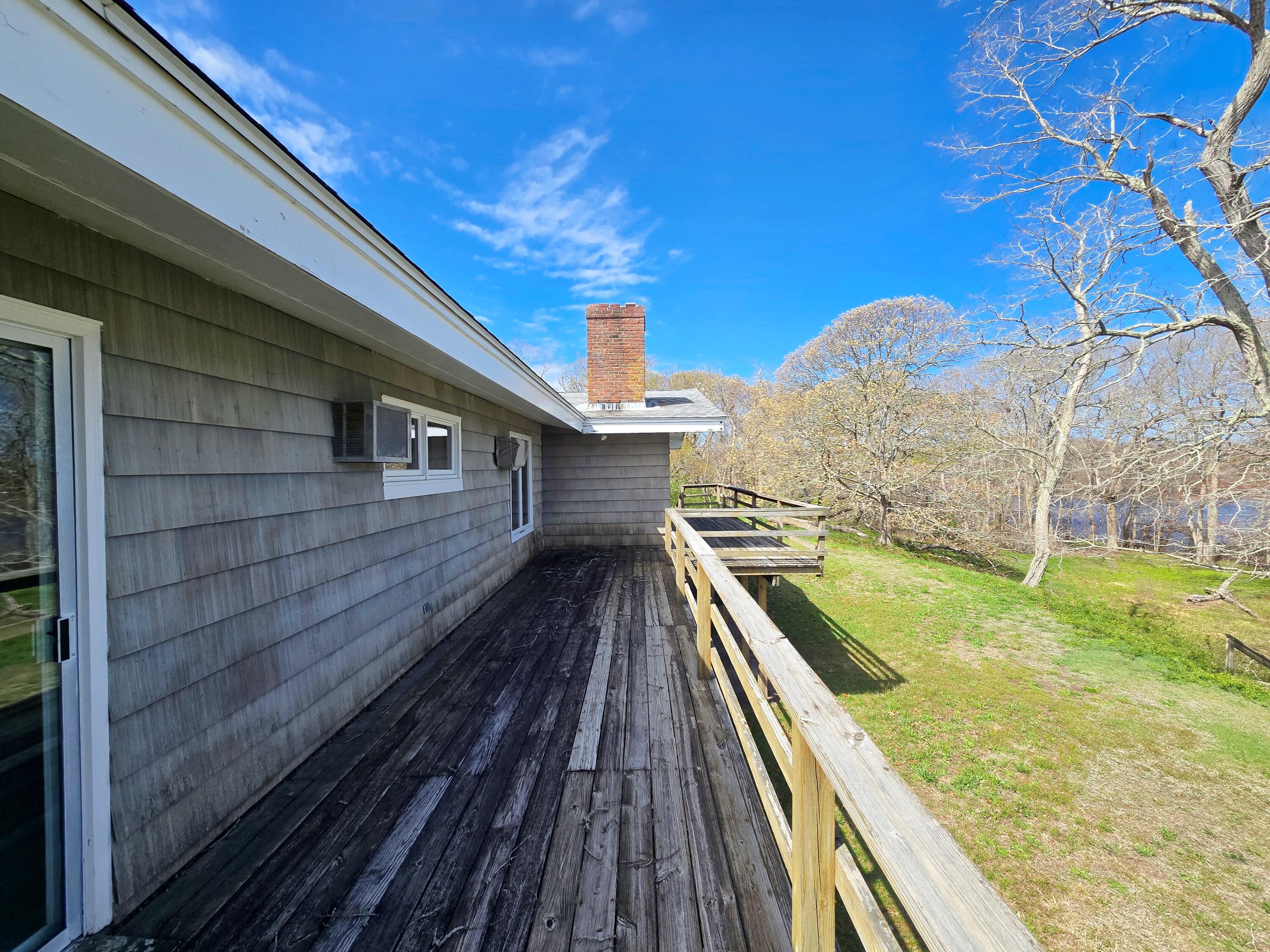 56 Locust Road