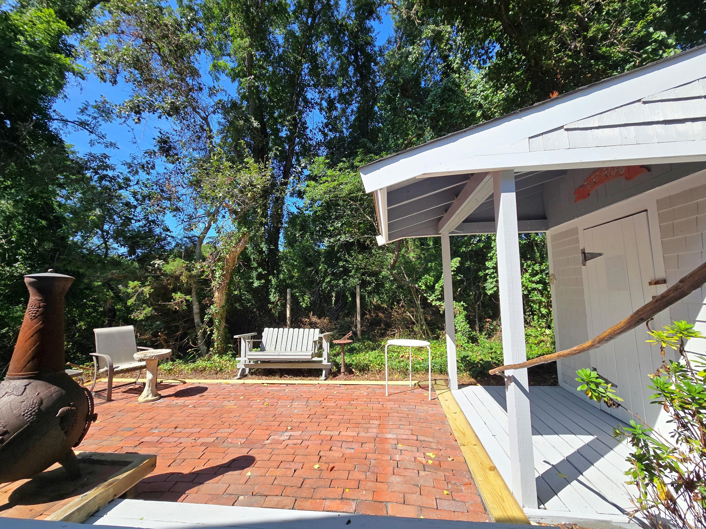 620 Kingsbury Beach Road