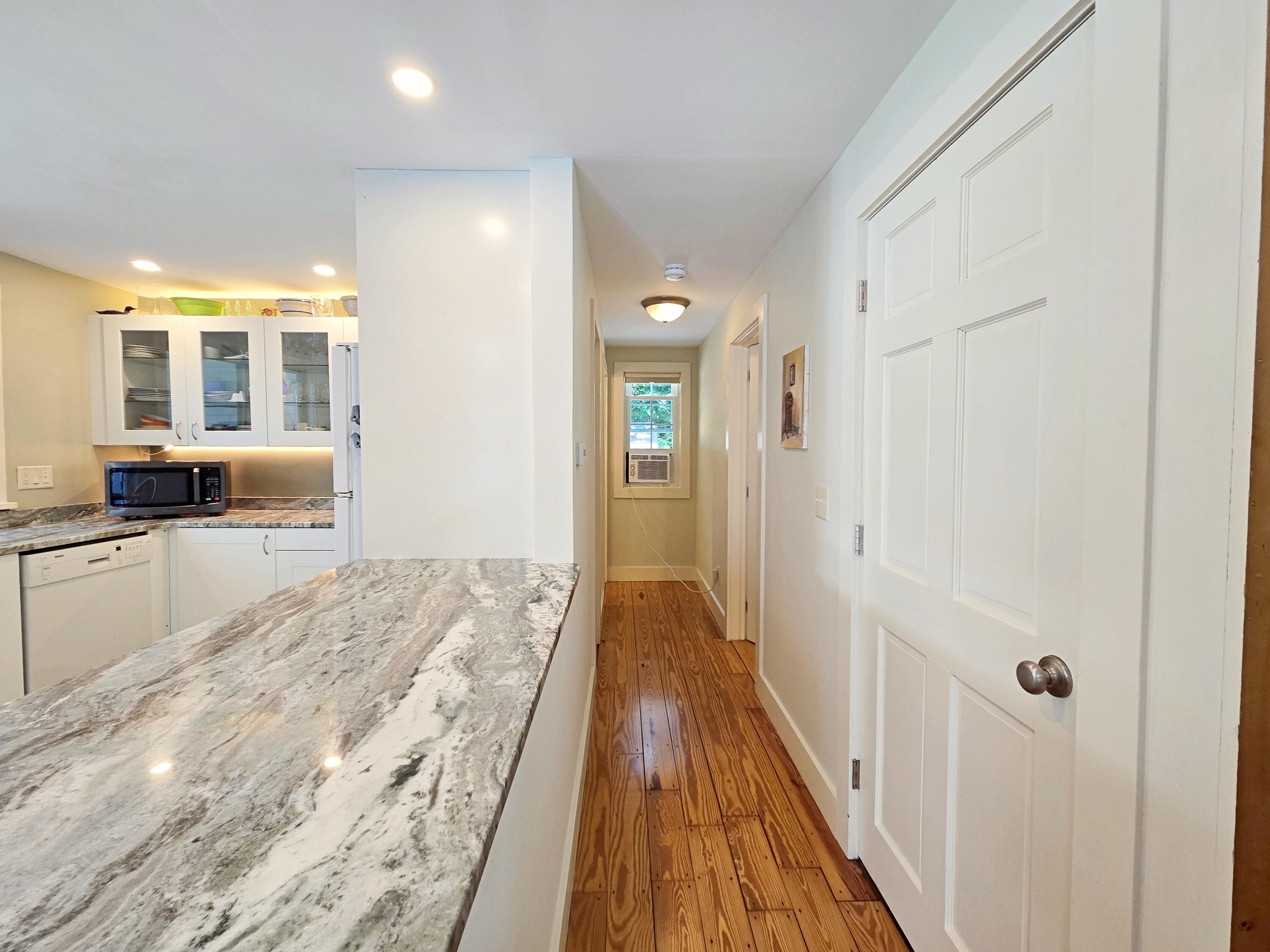 620 Kingsbury Beach Road