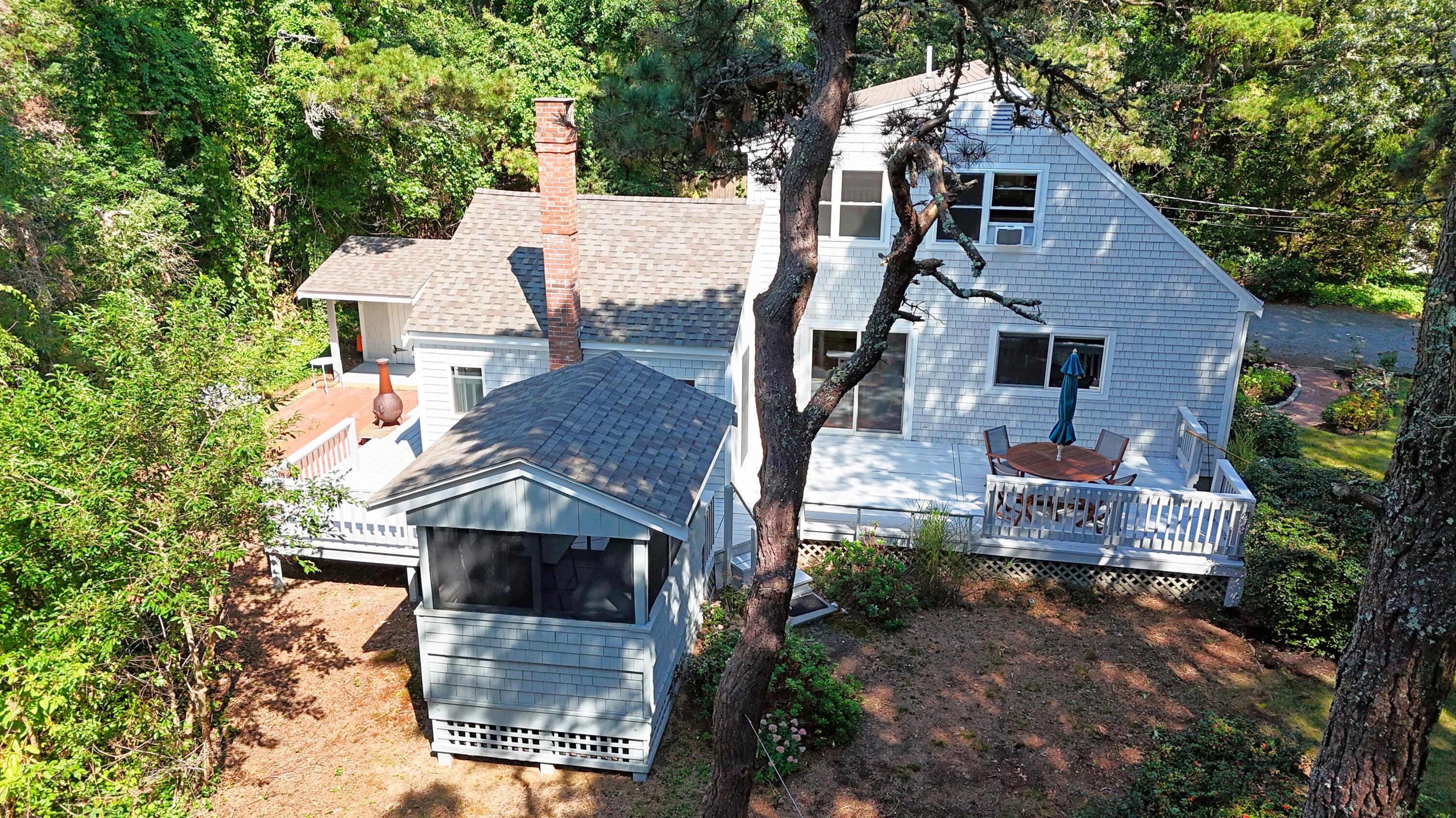 620 Kingsbury Beach Road