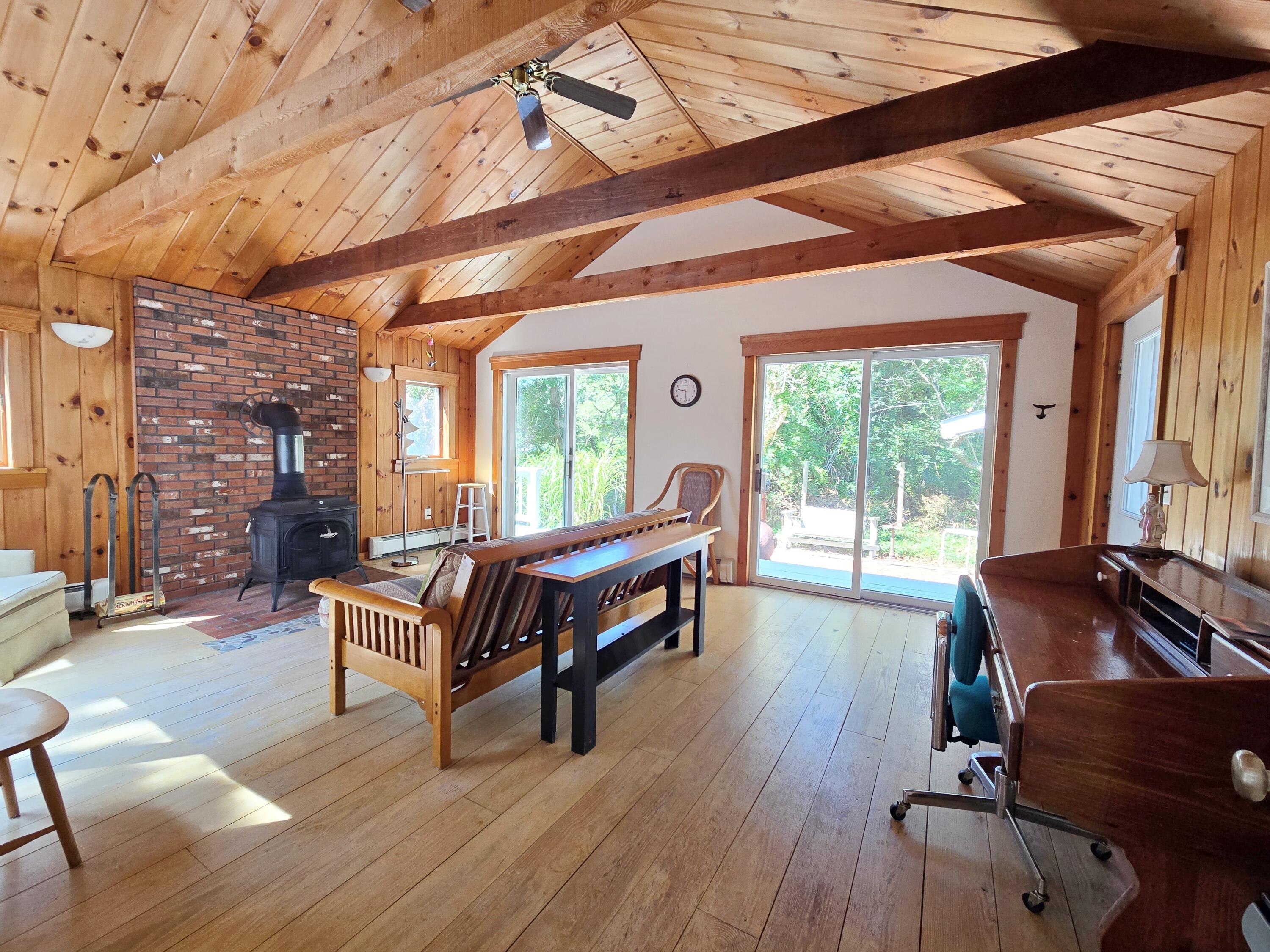 620 Kingsbury Beach Road