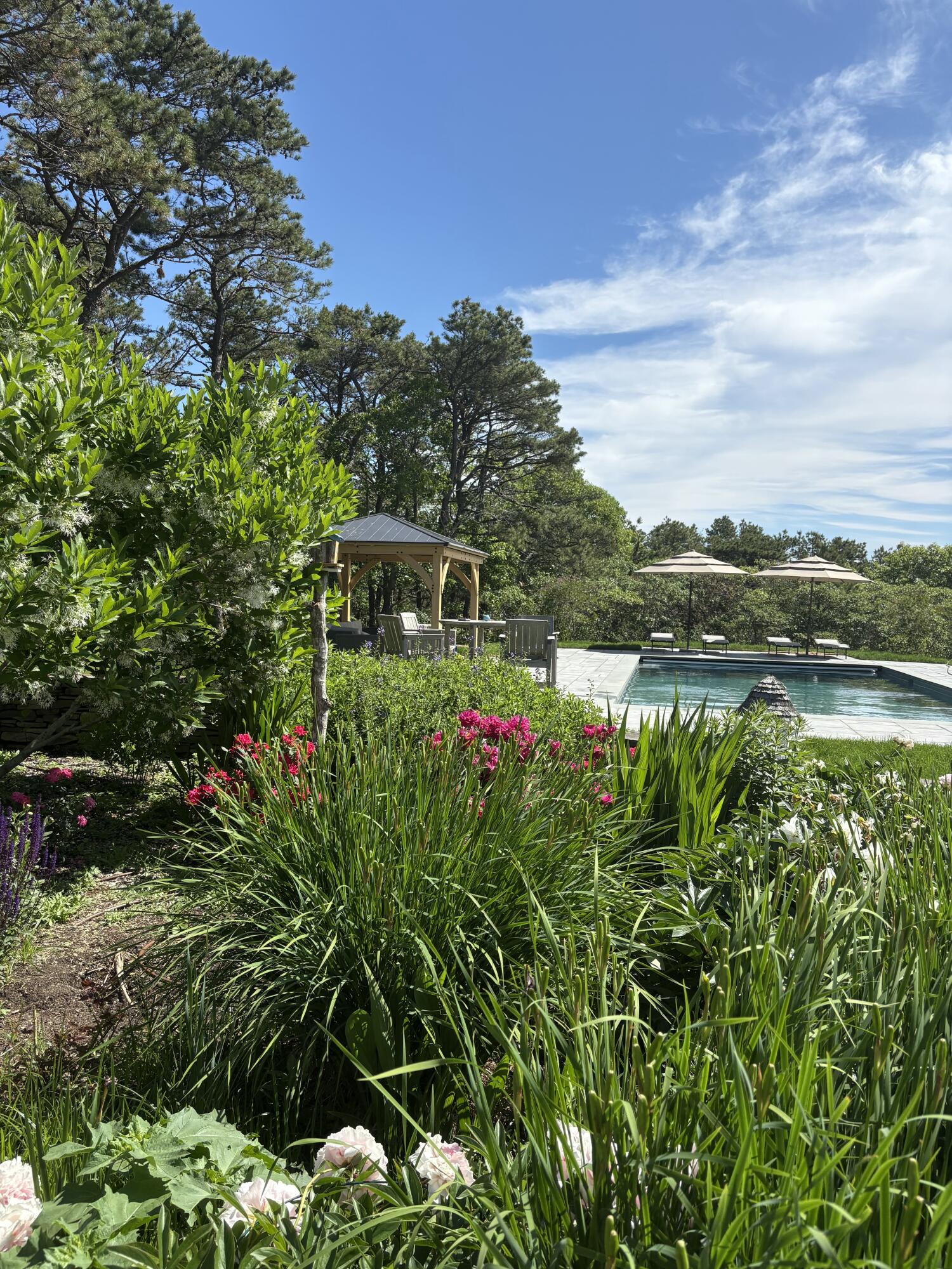 1095 Long Pond Road