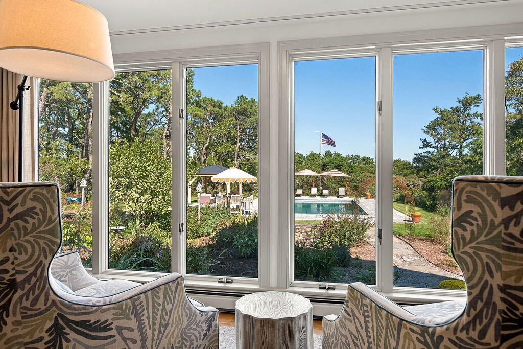 1095 Long Pond Road