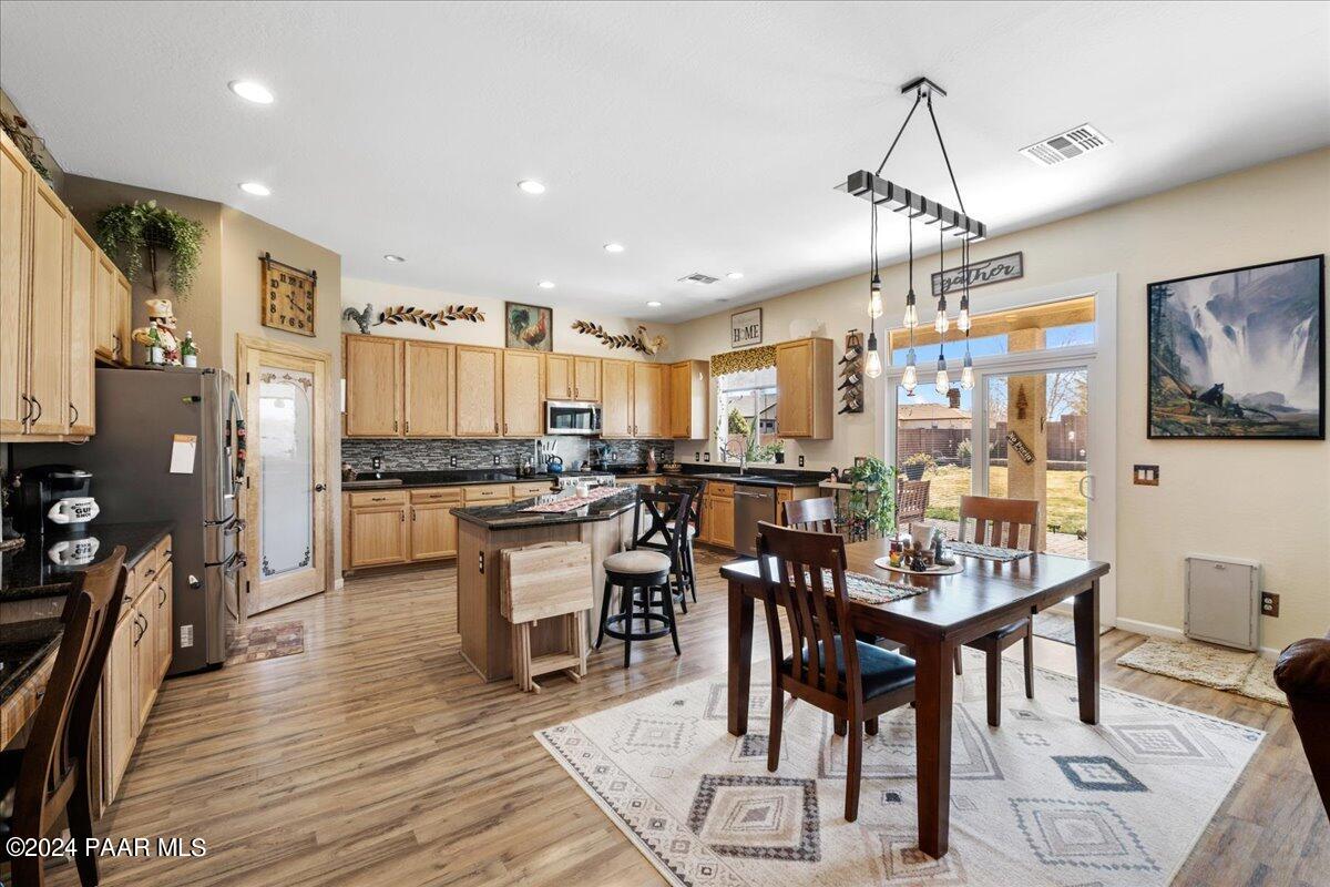 7957 Sittin Pretty Path