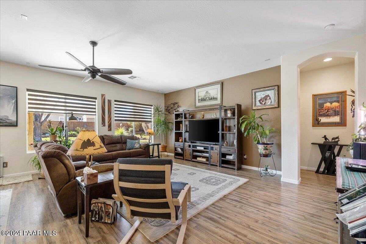 7957 Sittin Pretty Path