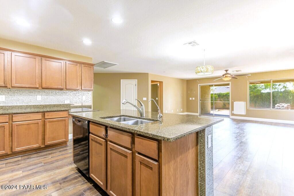 1167 W Desert Seasons Dr Drive