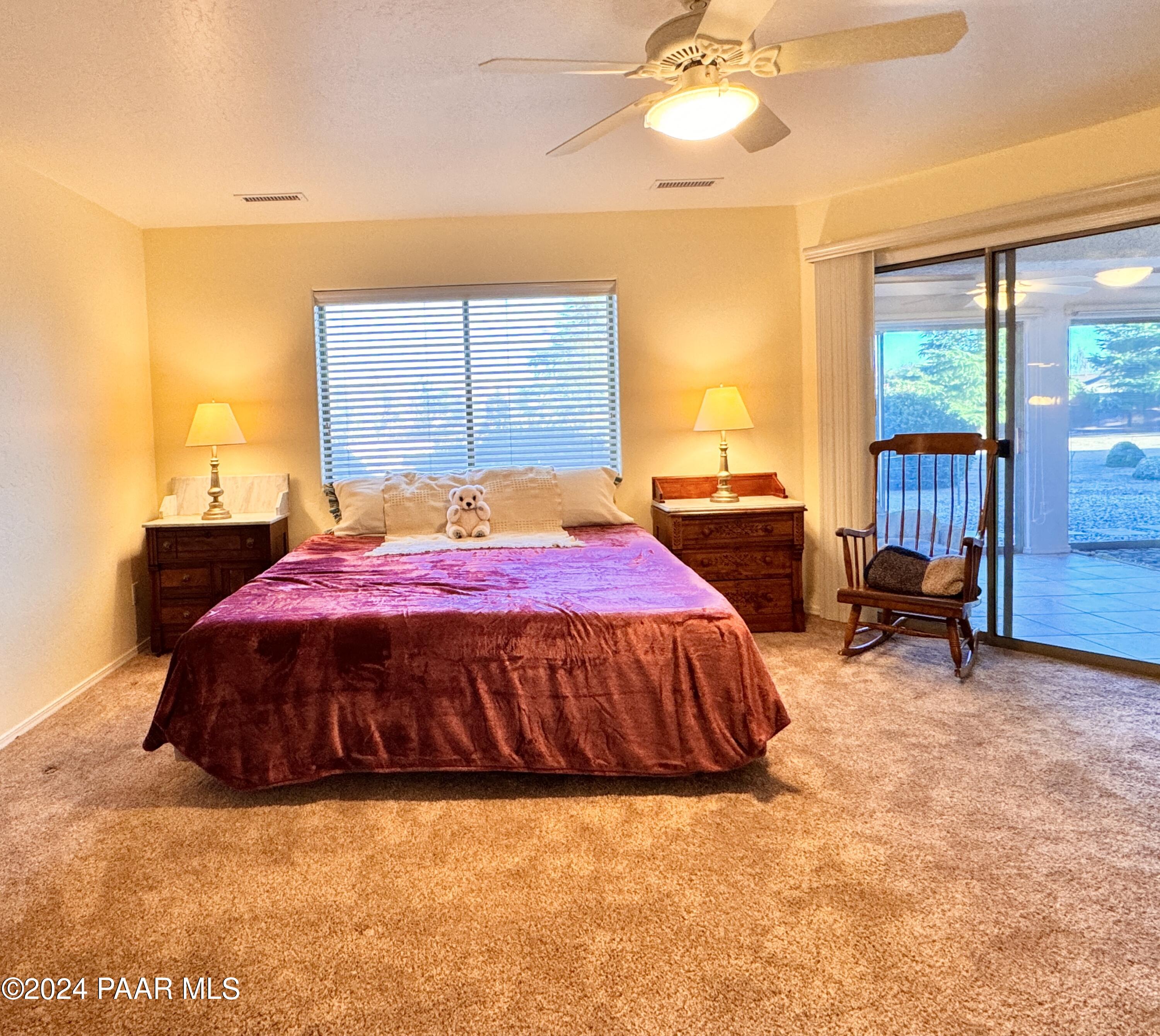 7229 N Sunrise Vista