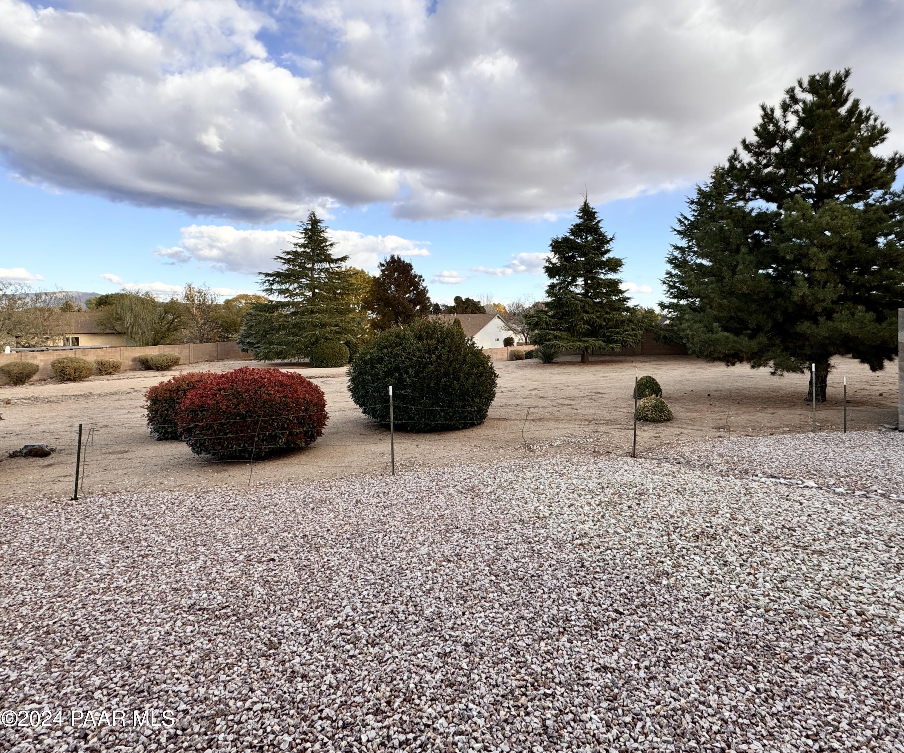 7229 N Sunrise Vista