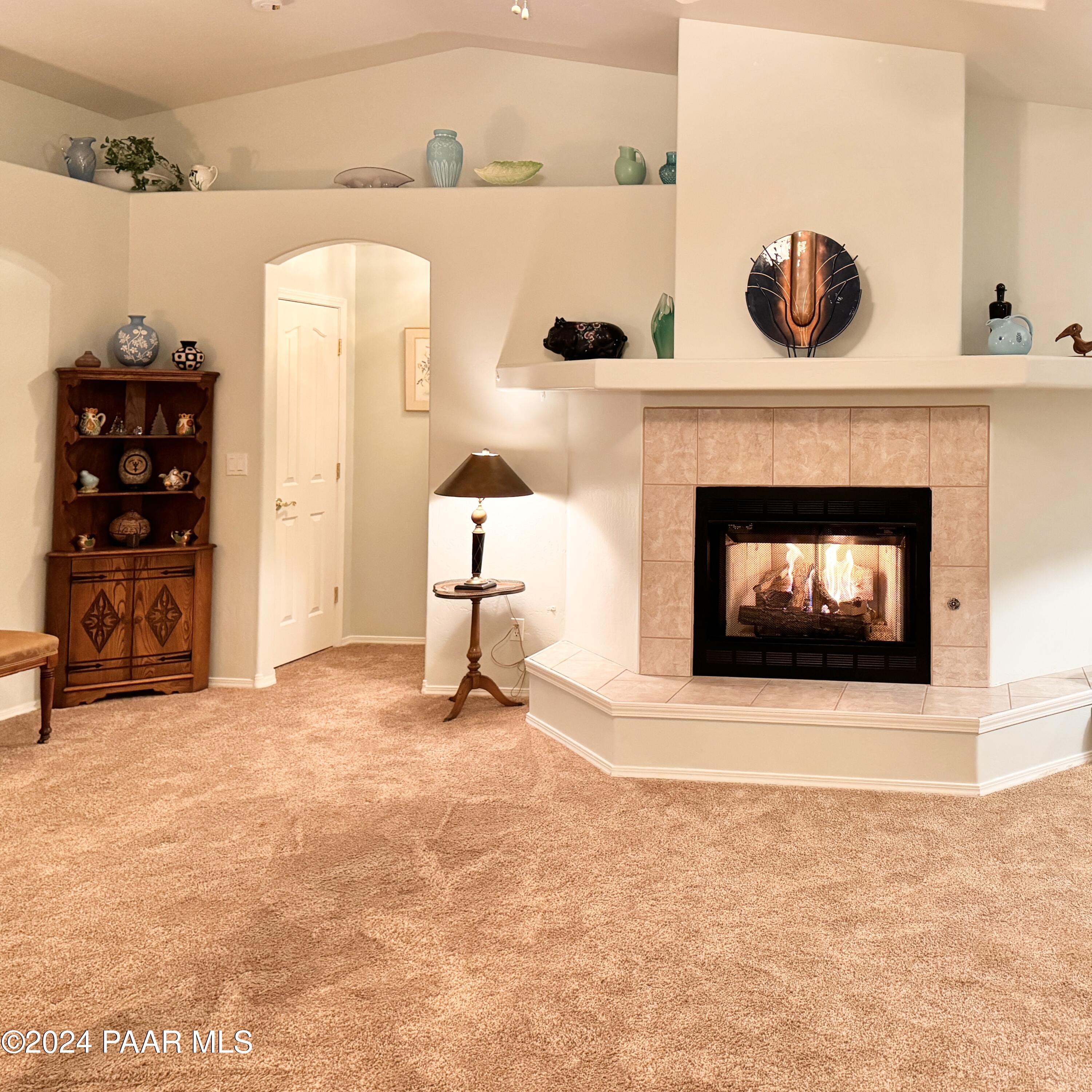 7229 N Sunrise Vista