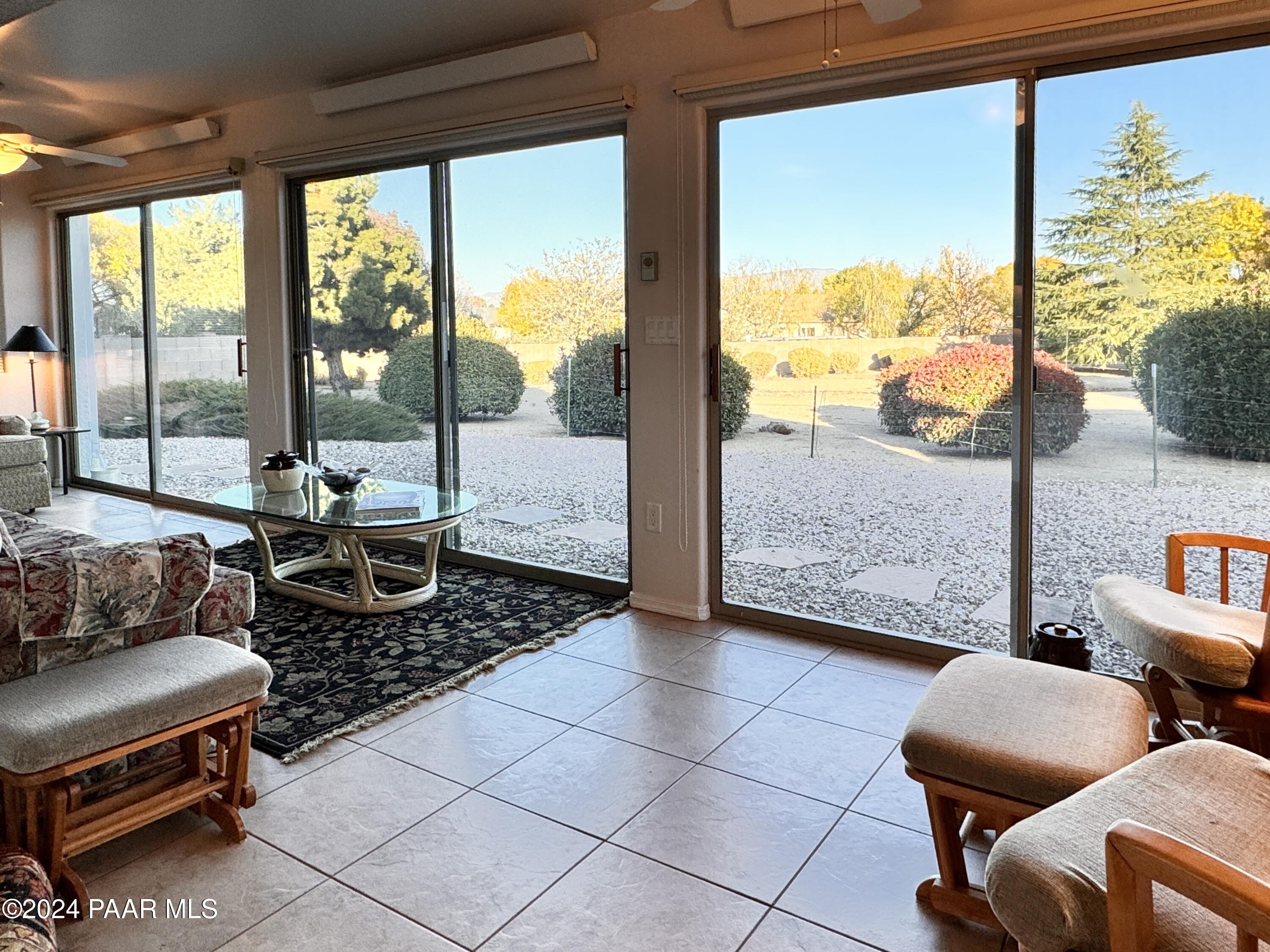 7229 N Sunrise Vista