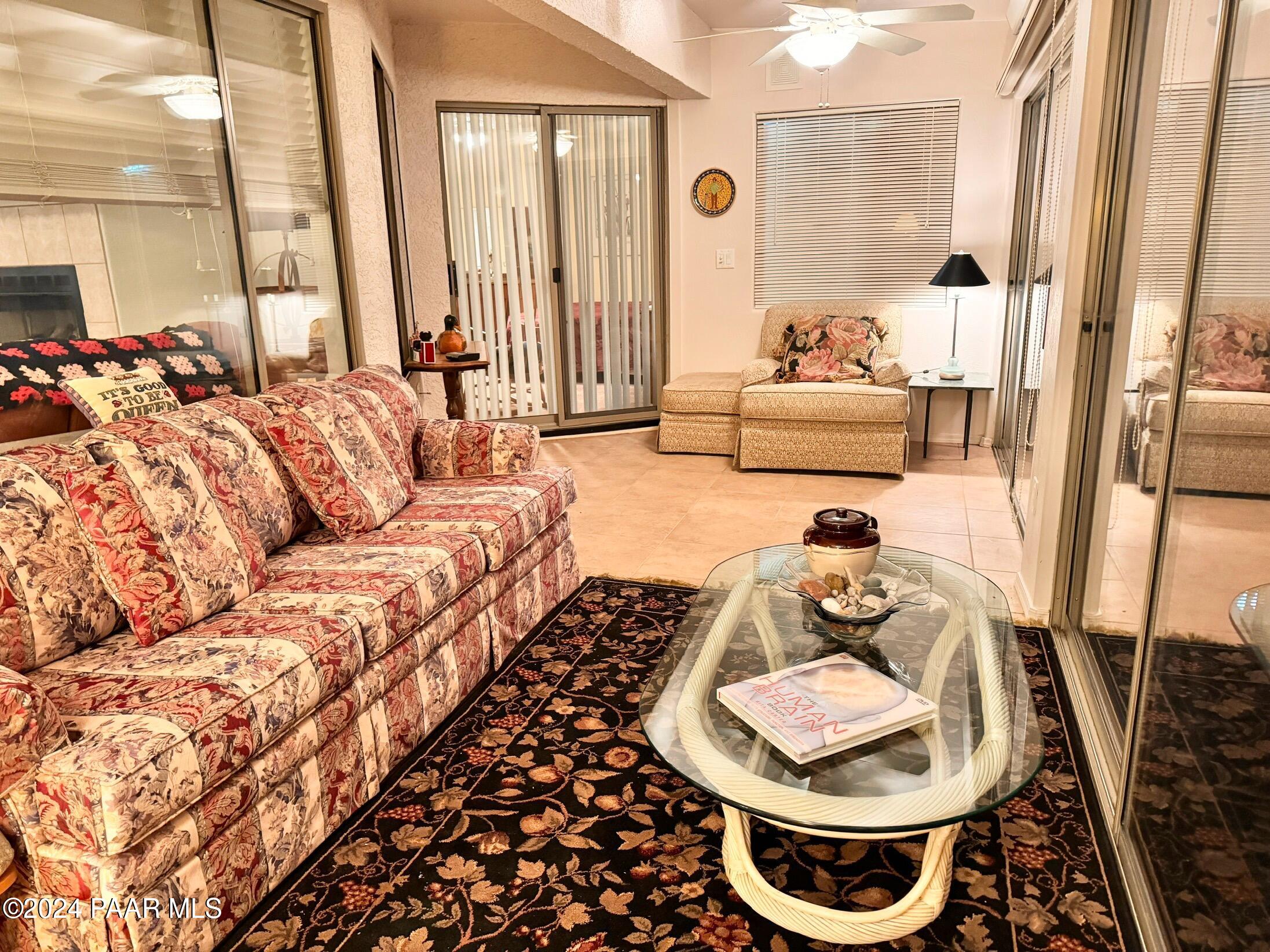 7229 N Sunrise Vista