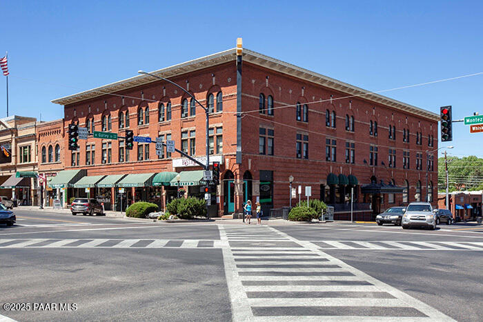 2614 Woodland Hills Drive