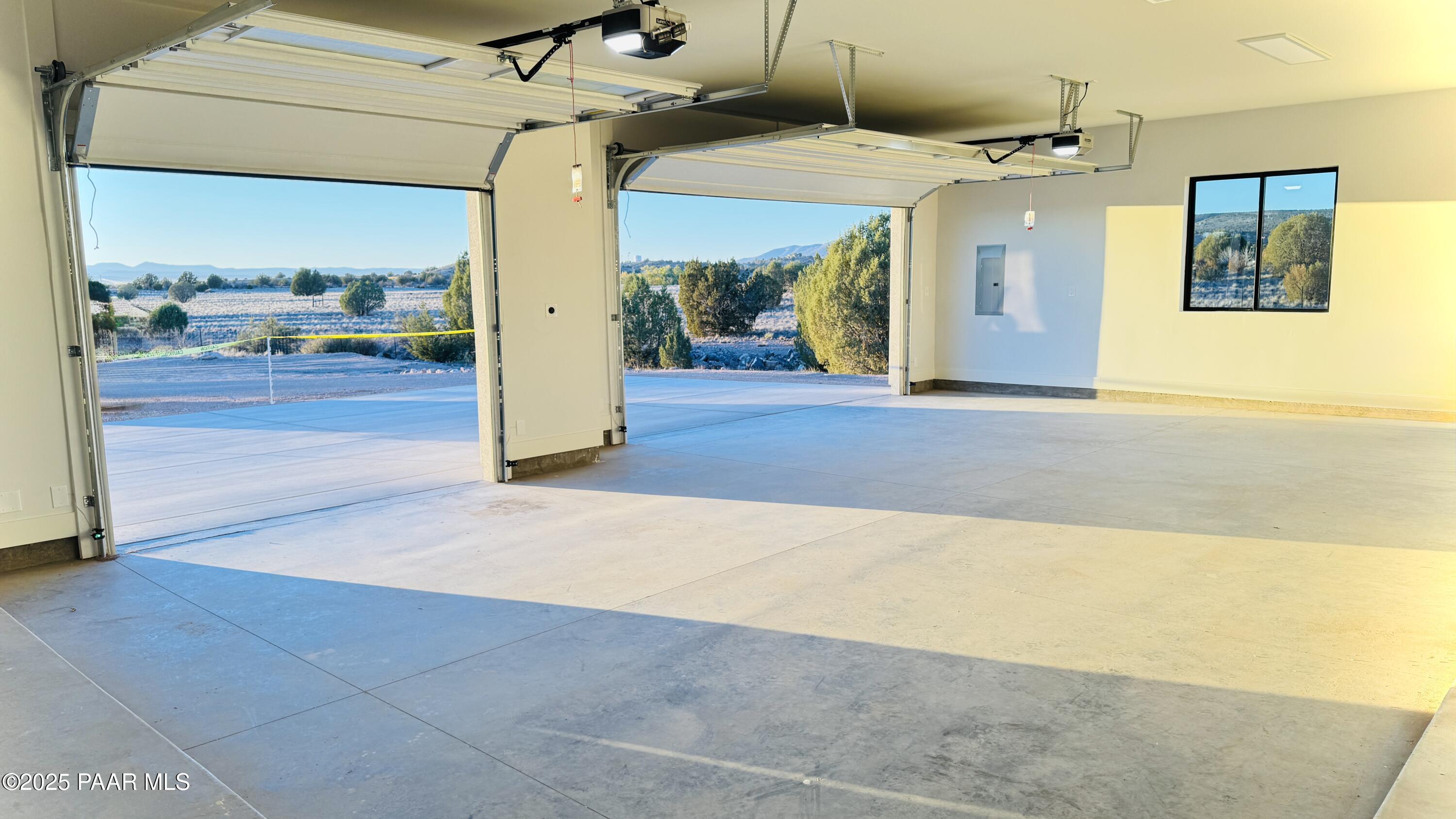 1170 E Cougar Ridge Road