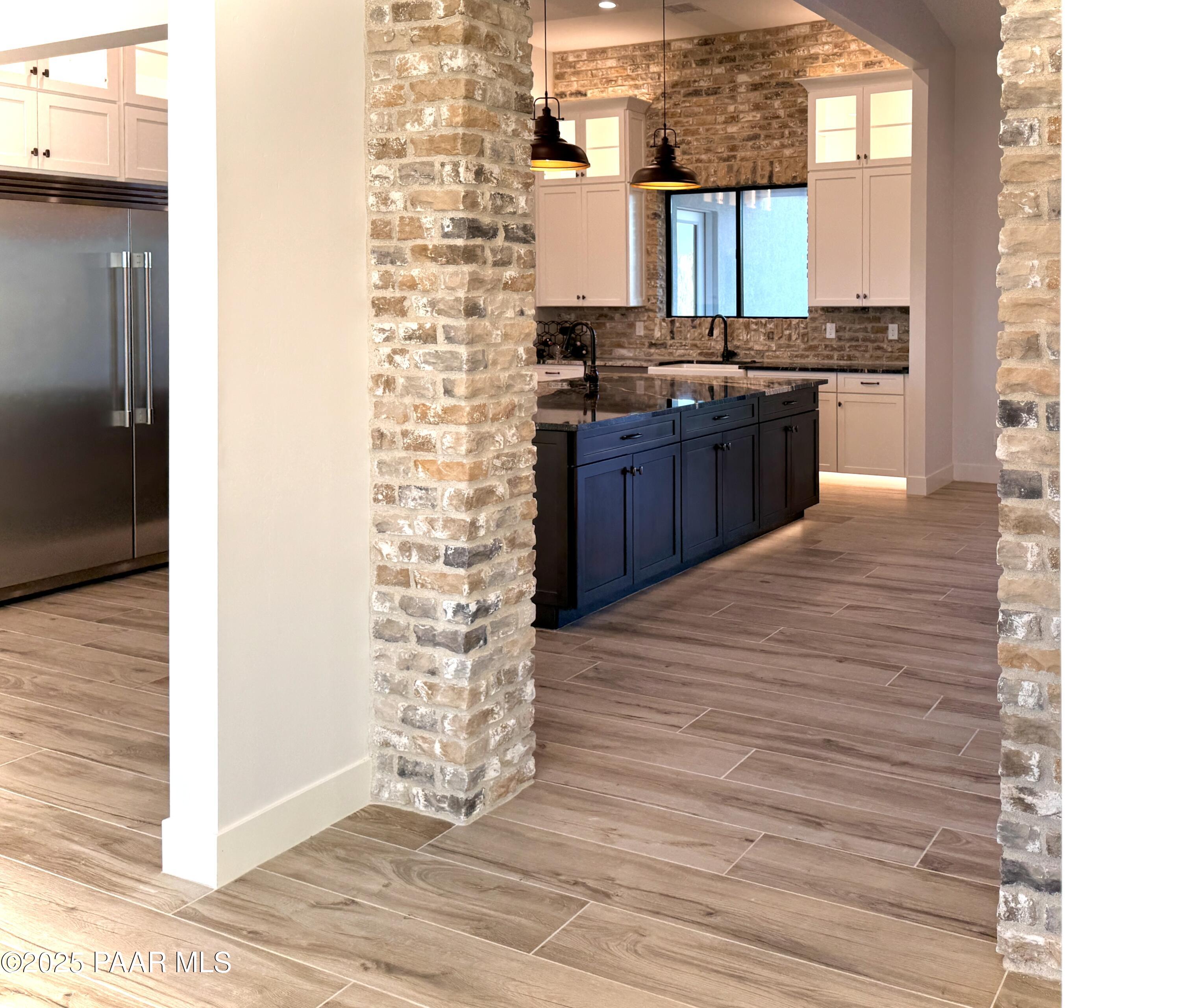 1170 E Cougar Ridge Road