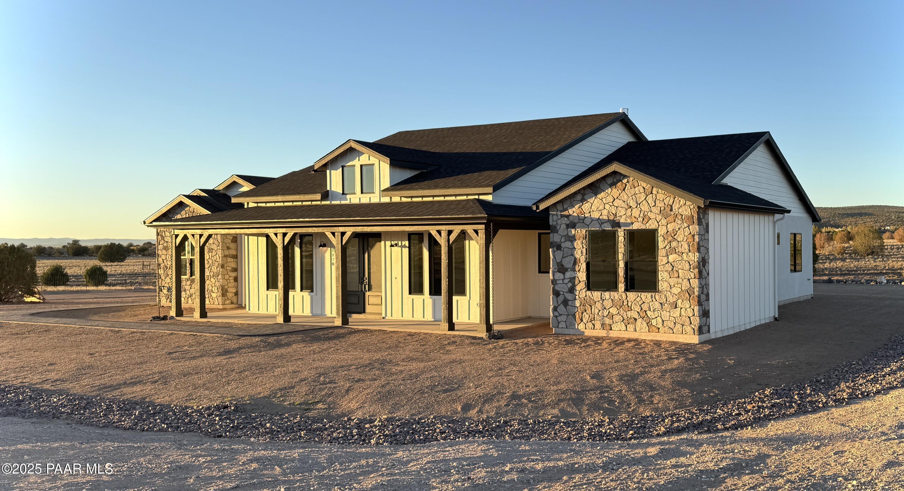 1170 E Cougar Ridge Road