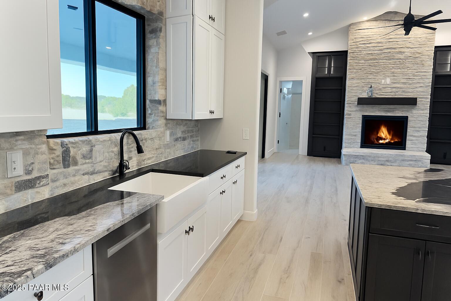 1170 E Cougar Ridge Road