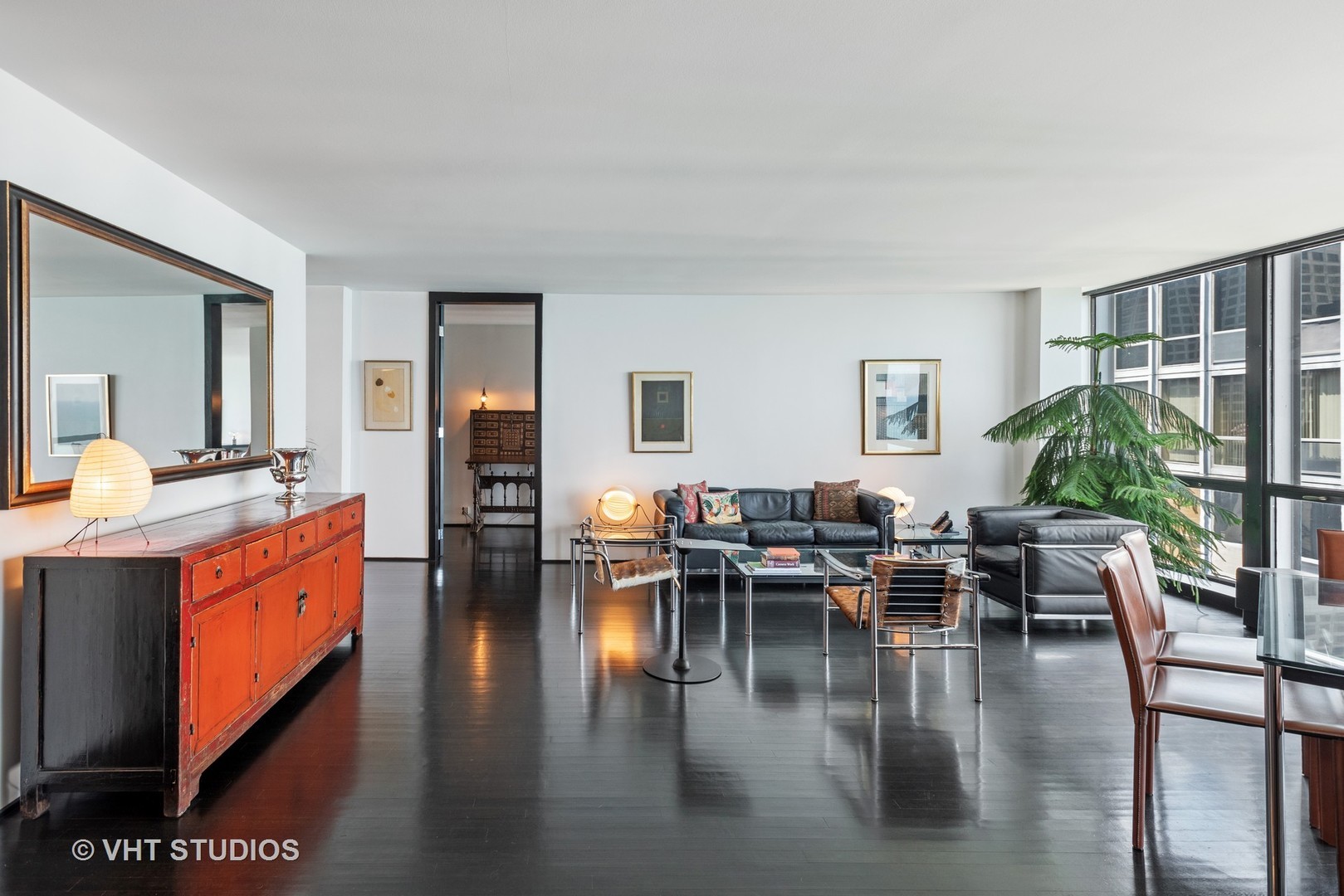 900 N Lake Shore Drive Unit: 2807-05