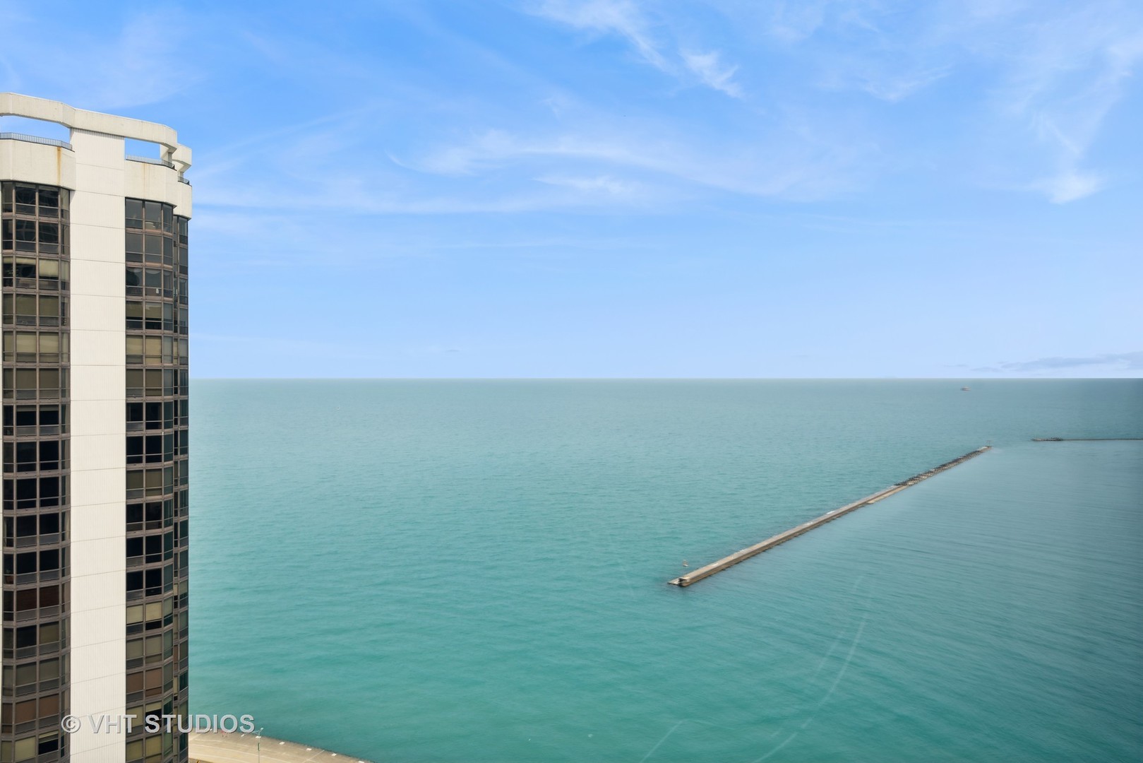 900 N Lake Shore Drive Unit: 2807-05