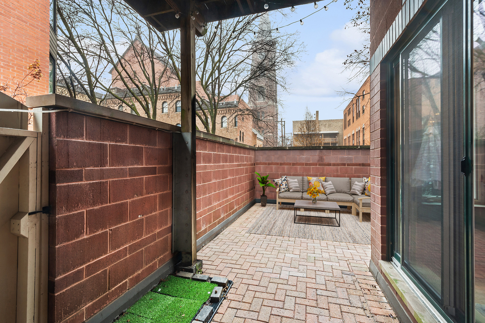 1632 N HUDSON Avenue Unit: 6