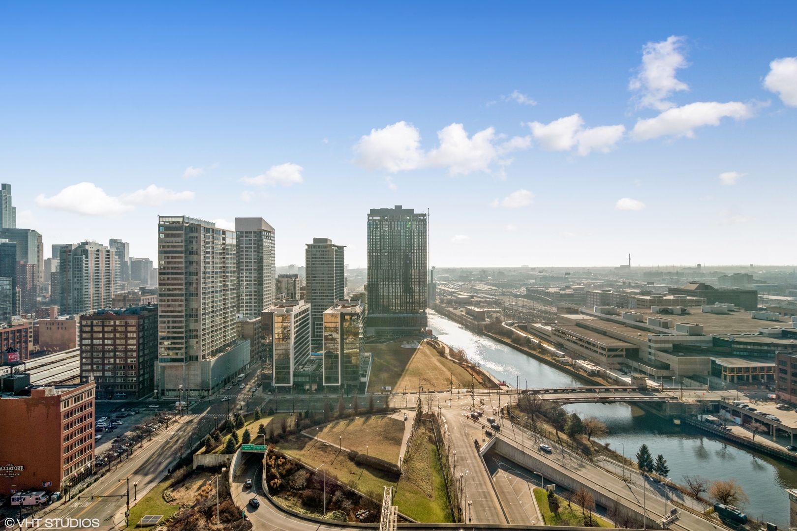 235 W Van Buren Street Unit: 2510