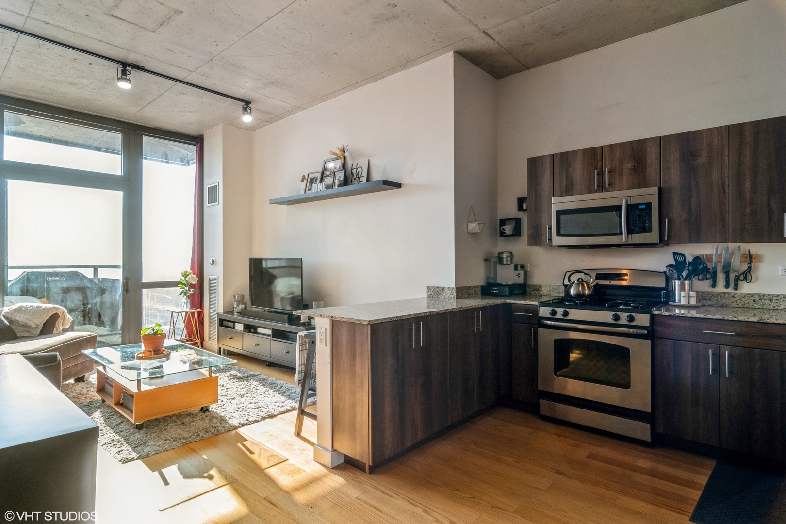 235 W Van Buren Street Unit: 2510