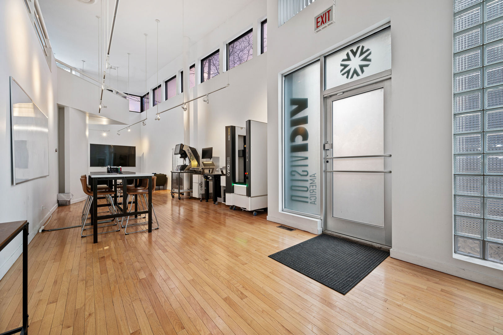 740 N Ogden Avenue Unit: 1