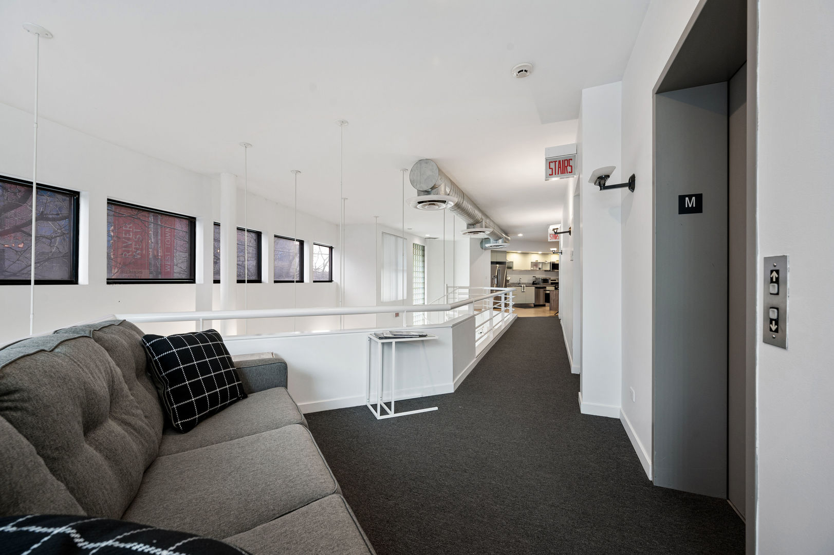 740 N Ogden Avenue Unit: 1